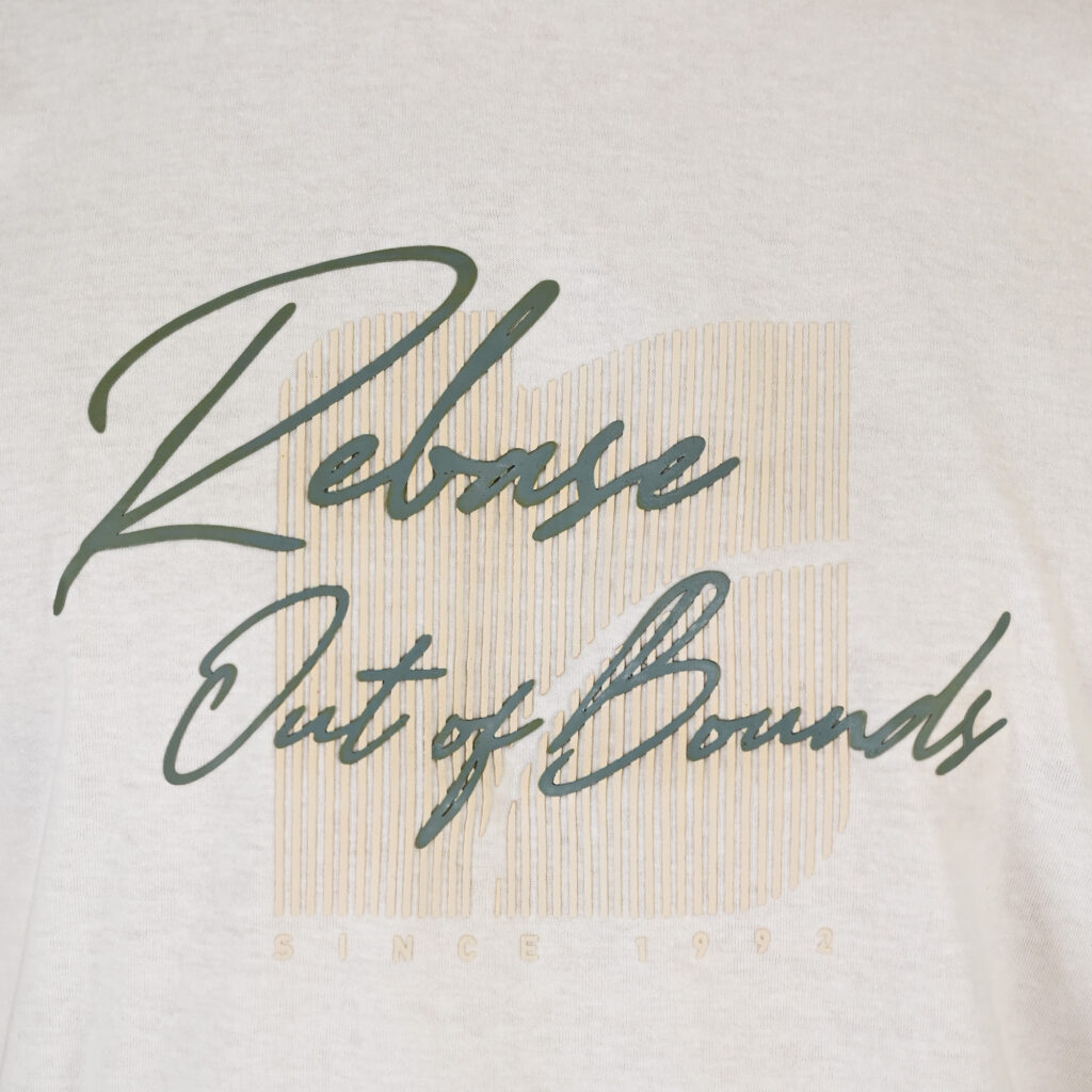 261RTS-9089 T-Shirts with High Density Print Off White
