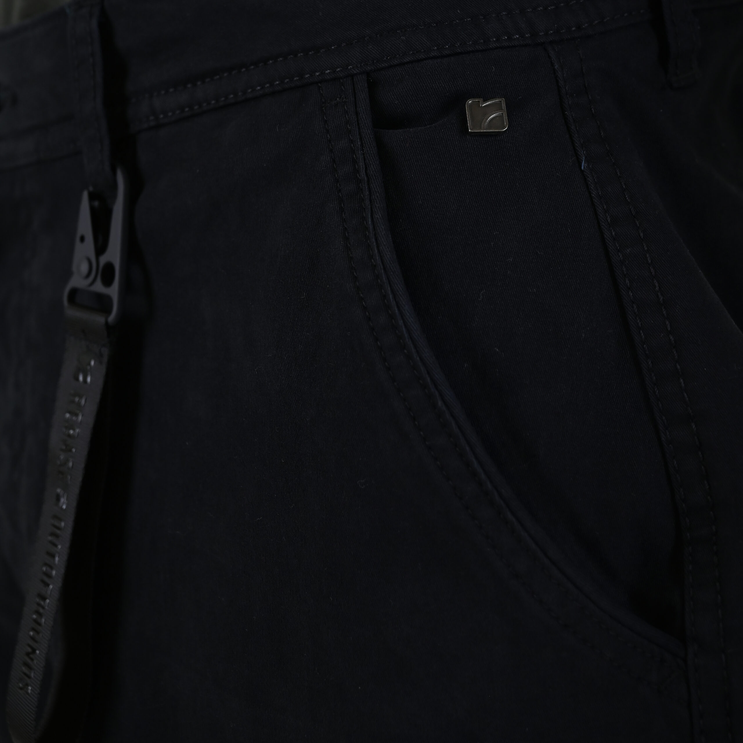 262RCCP-4110 CARGO PANTS WITH ELASTIC TAPE ON HEM BLACK - Image 6