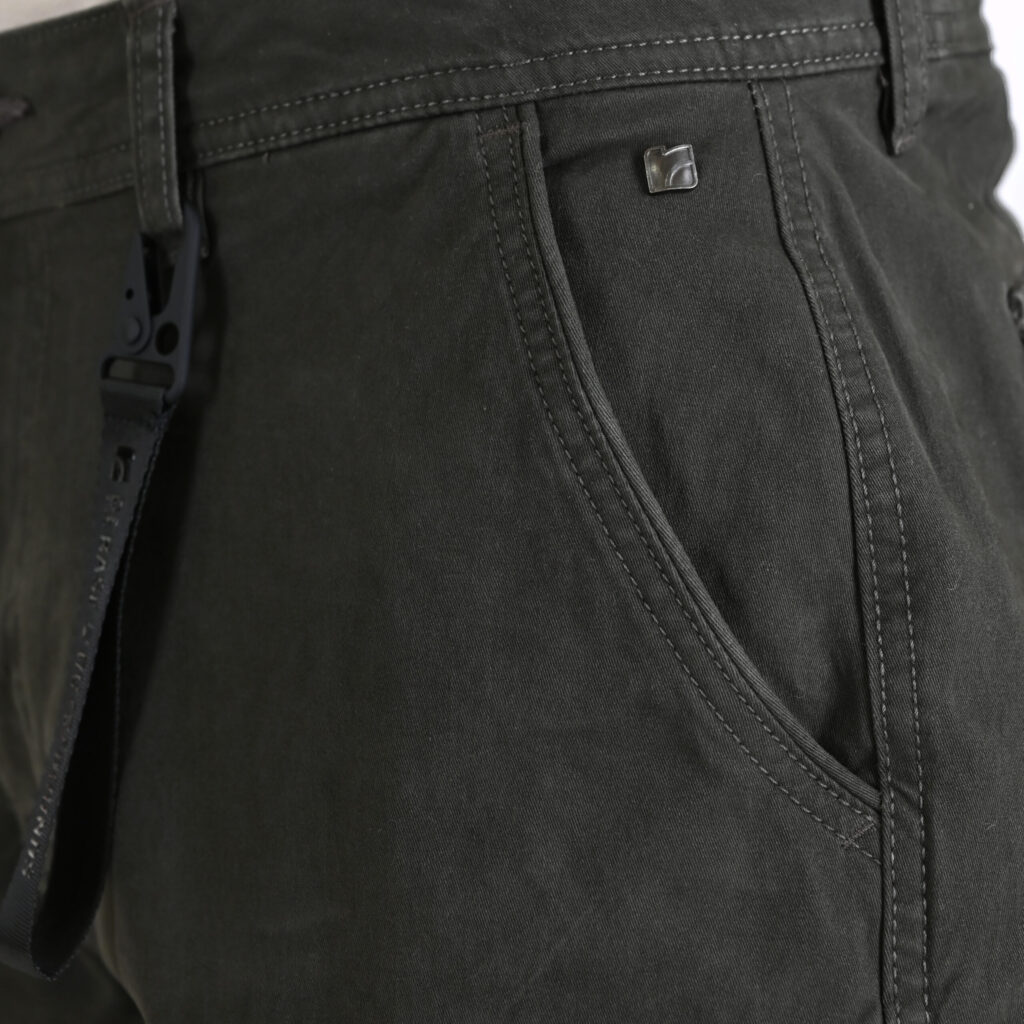 262RCCP-4110 CARGO PANTS WITH ELASTIC TAPE ON HEM DK KHAKI