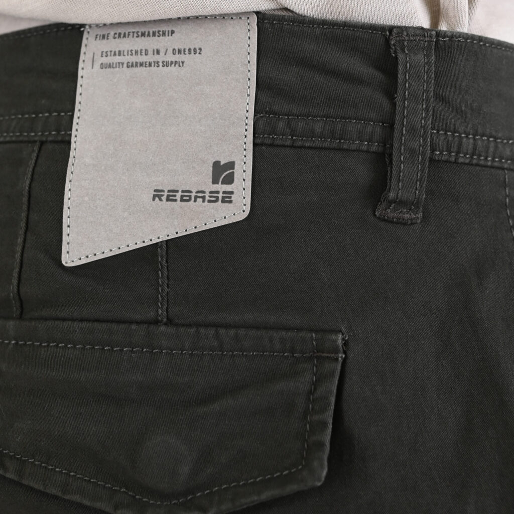 262RCCP-4110 CARGO PANTS WITH ELASTIC TAPE ON HEM DK KHAKI