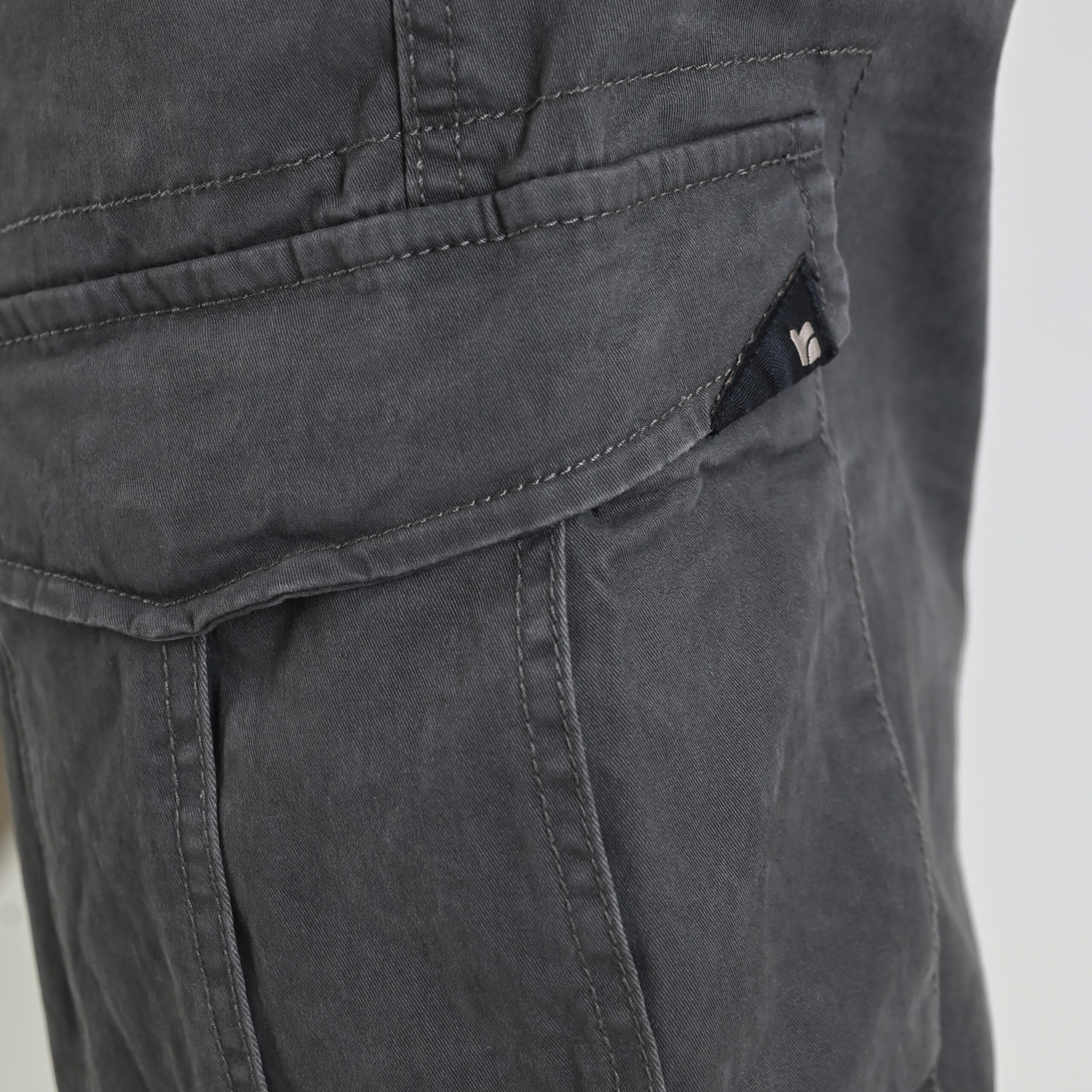 262RCCP-4110 CARGO PANTS WITH ELASTIC TAPE ON HEM SMOKE GREY - Image 7