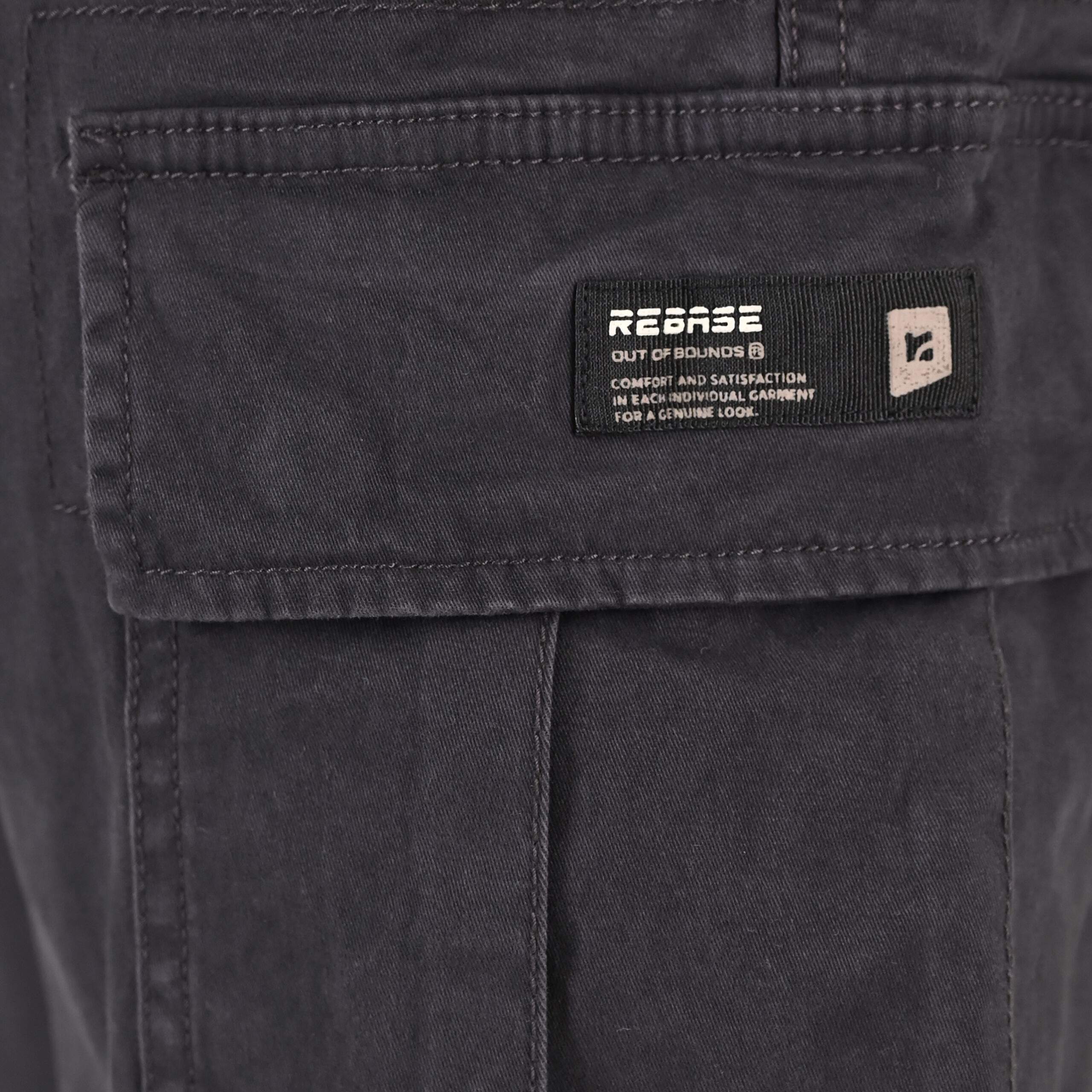 262RCCP-4139 CARGO PANTS WITH ELASTIC WAISTBAND AND HEM ANTHARCITE - Image 5
