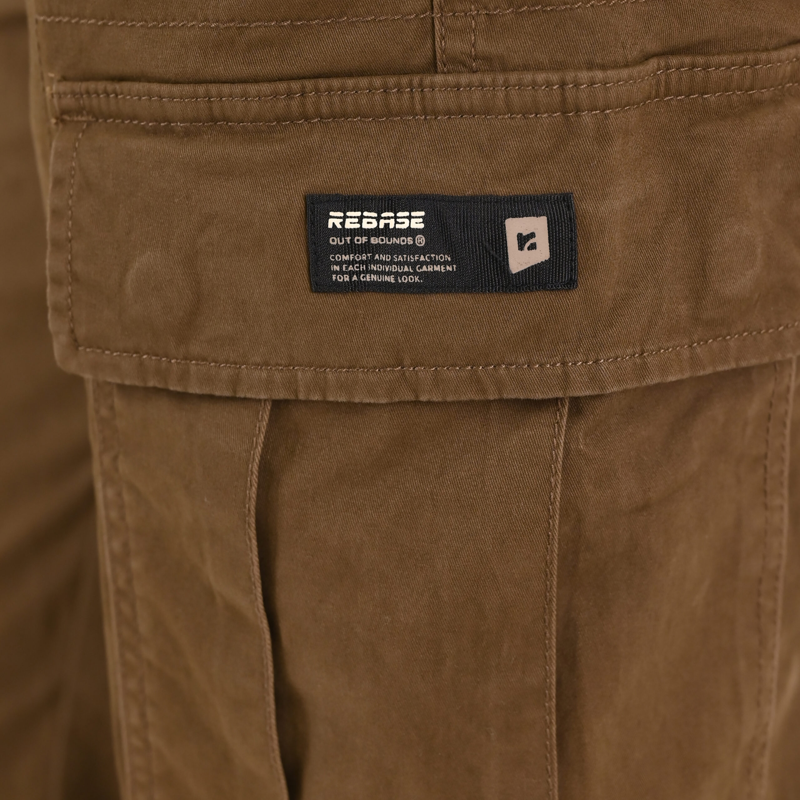 262RCCP-4139 CARGO PANTS WITH ELASTIC WAISTBAND AND HEM CIGAR - Image 5
