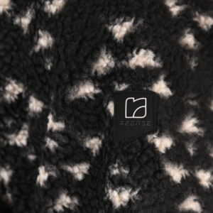 262RFT-7090 SHERPA FLEECE TOP FULL ZIP WITH ALL OVER PRINT AND POCKETS BLACK - Image 5