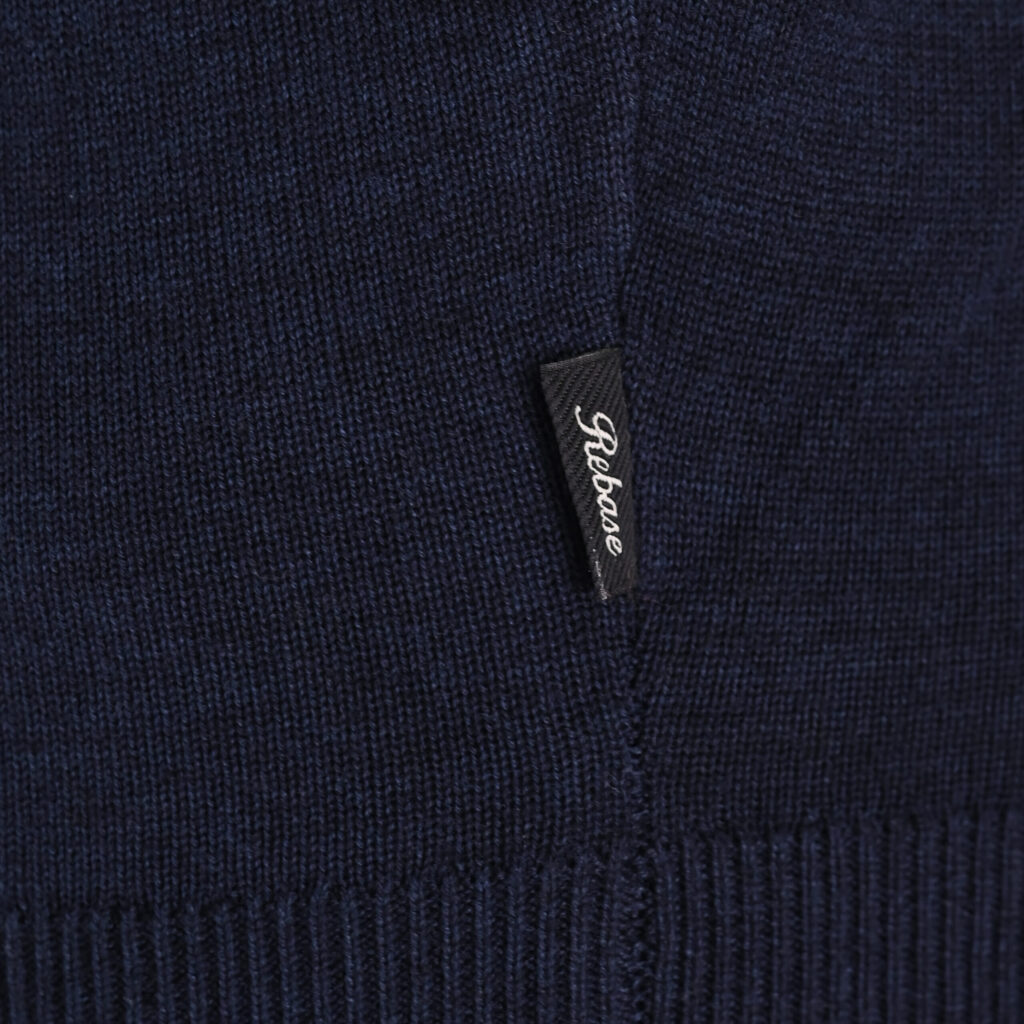 262RKNIT-8051 KNITS ROLL NECK NAVY MELANGE
