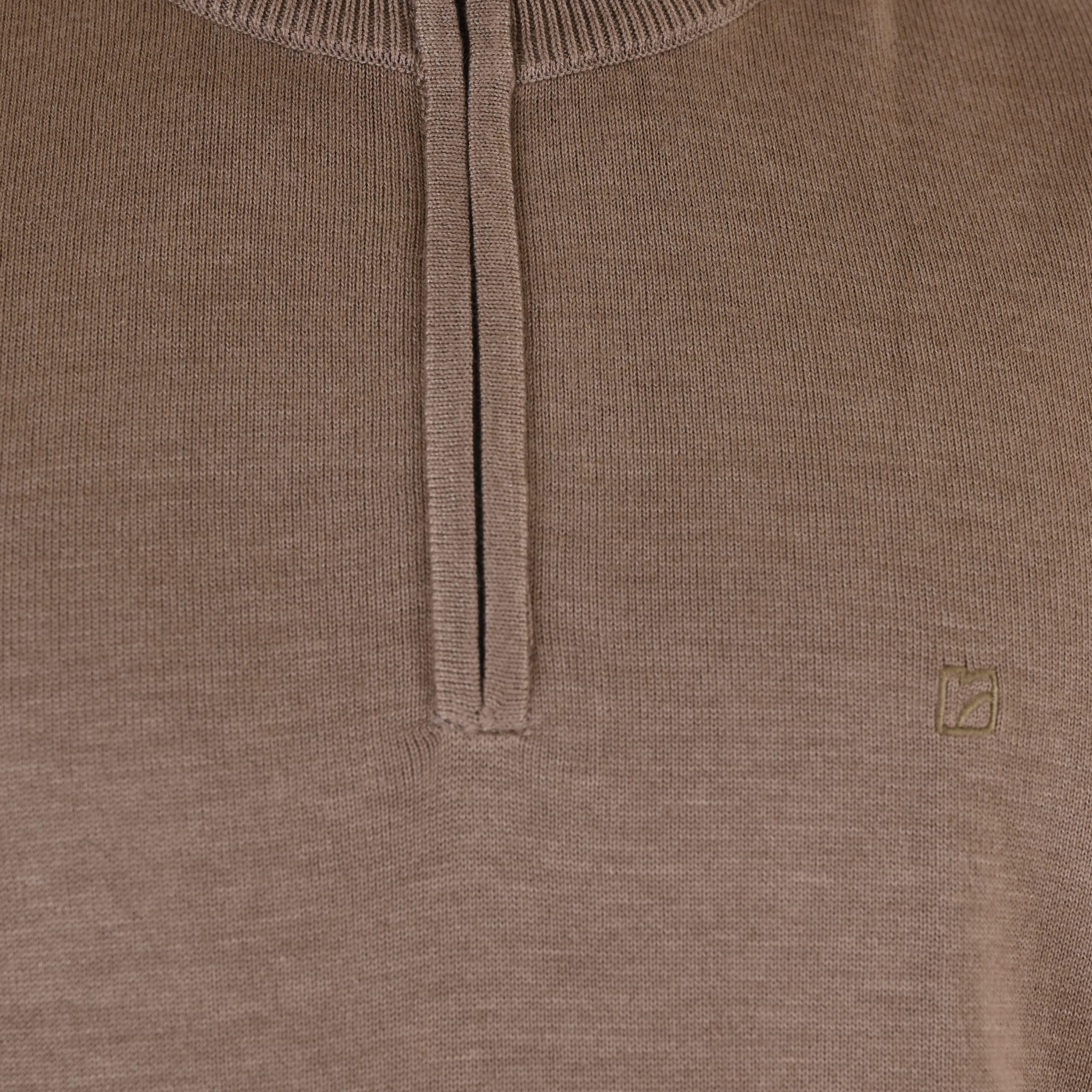 262RKNIT-8052 KNITS HALF-ZIP WITH DENSE EMBROIDERY CIGAR MELANGE - Image 5