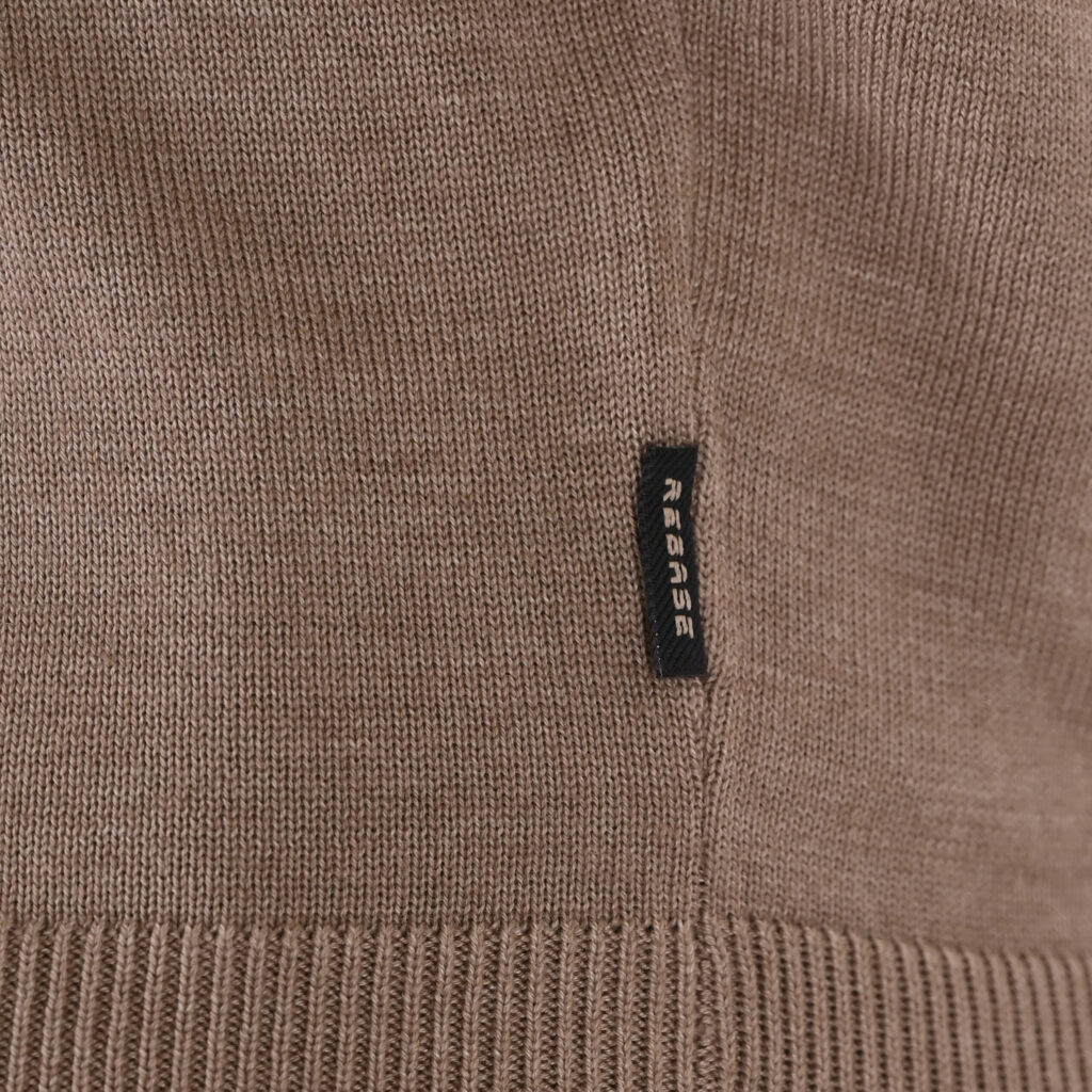 262RKNIT-8052 KNITS HALF-ZIP WITH DENSE EMBROIDERY CIGAR MELANGE