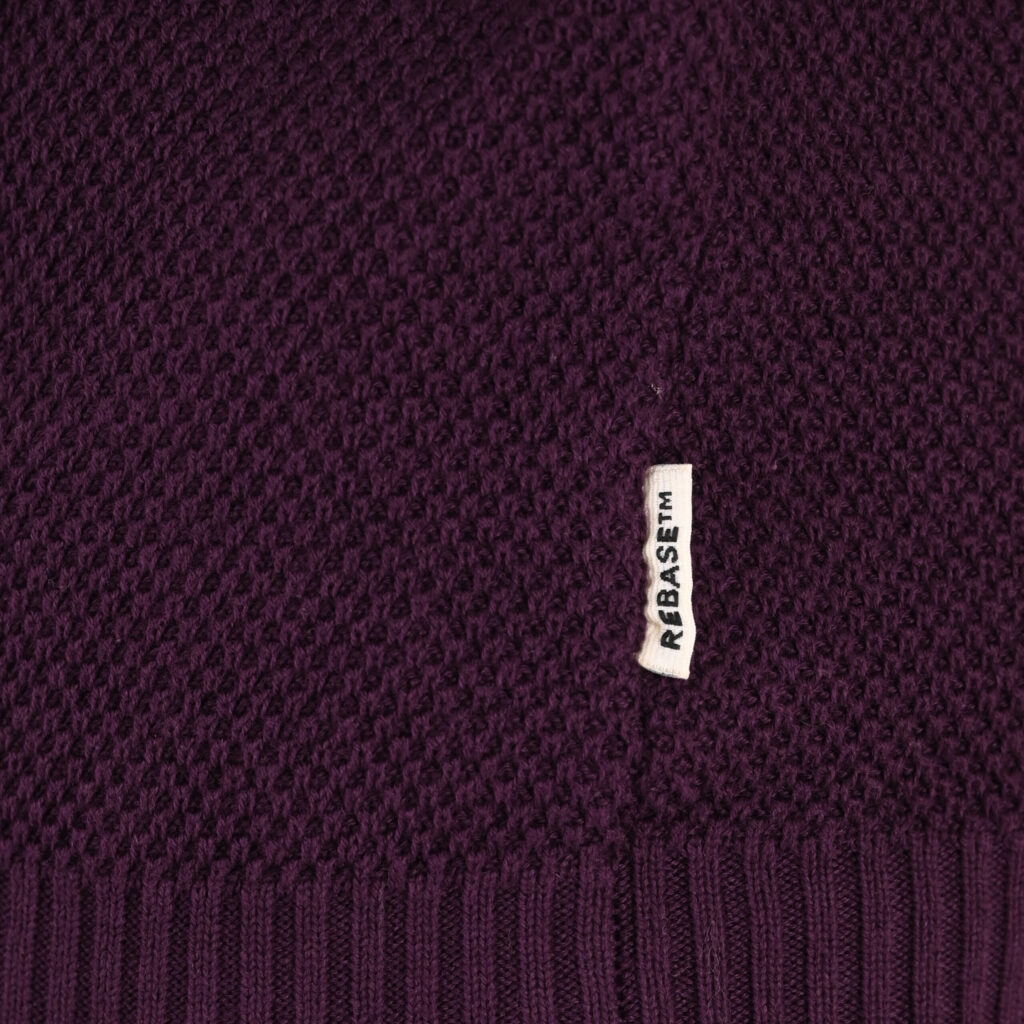 262RKNIT-8054 KNITS HALF-ZIP WITH STAND-UP COLLAR (SPECIAL KNITTING) DK RASPBERRY