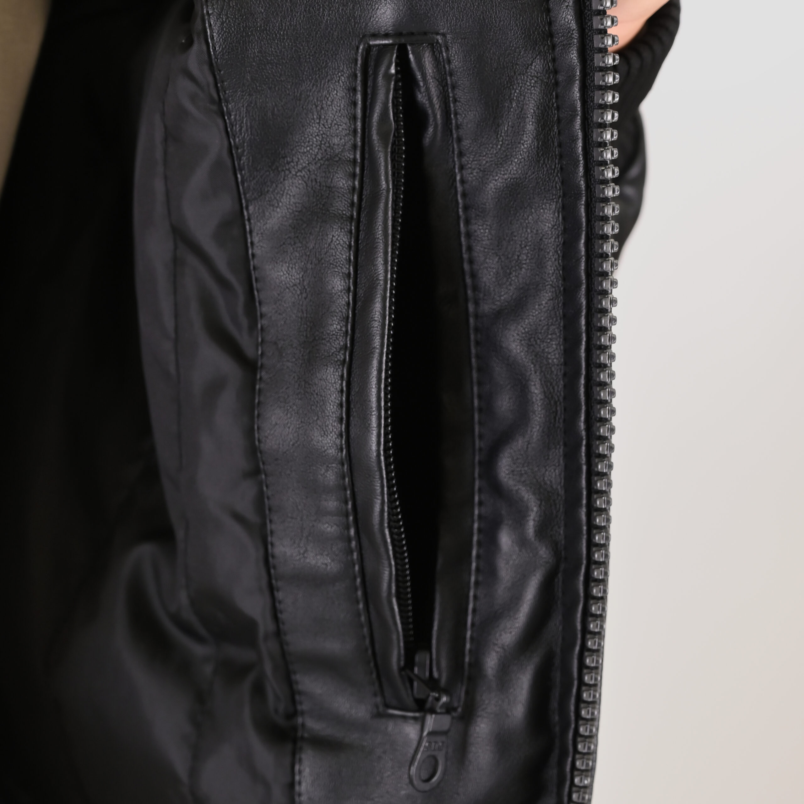 262RLJK-2127 BOMBER JACKETS BLACK - Image 7