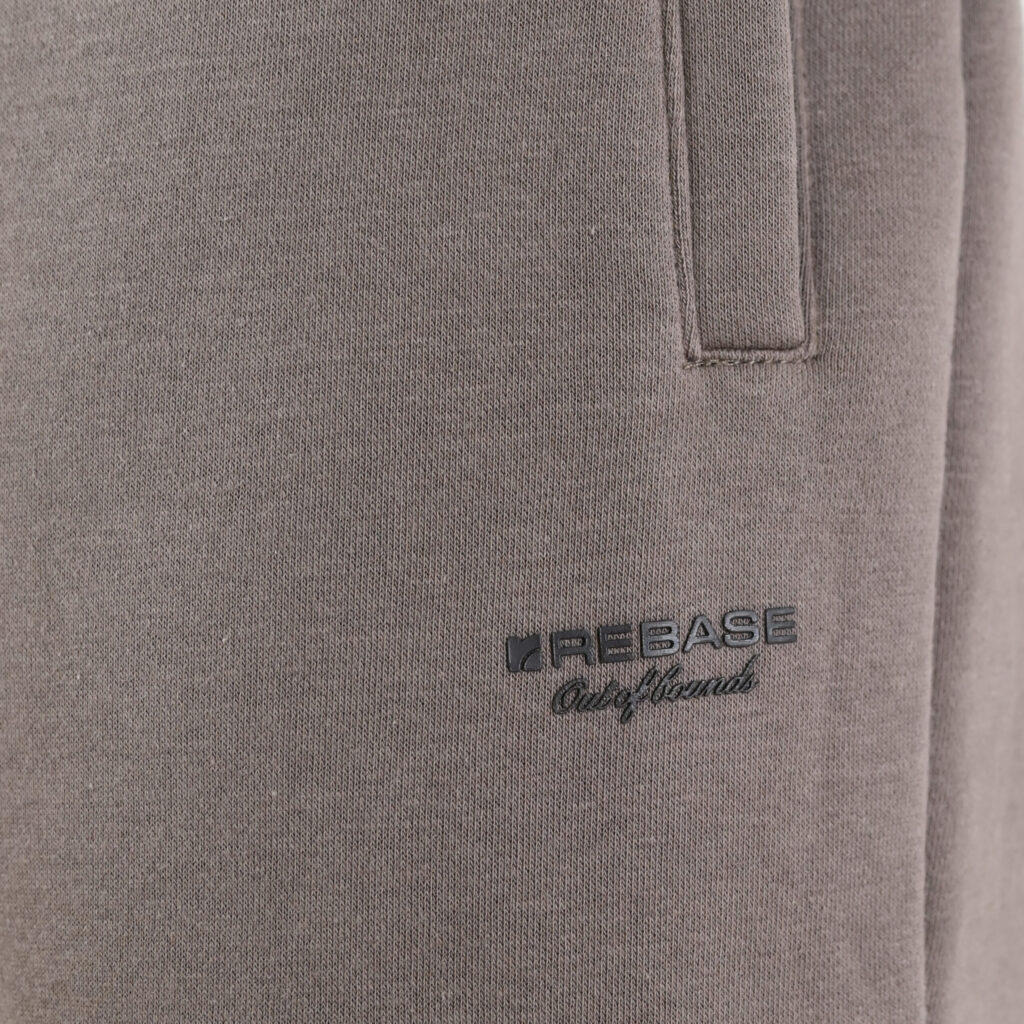 262RPAN-6045 JOGGER PANTS WITH ELASTIC WAISTBAND. HEM AND HIGH DENSITY PRINT (BRUSHED FLEECE) TAUPE
