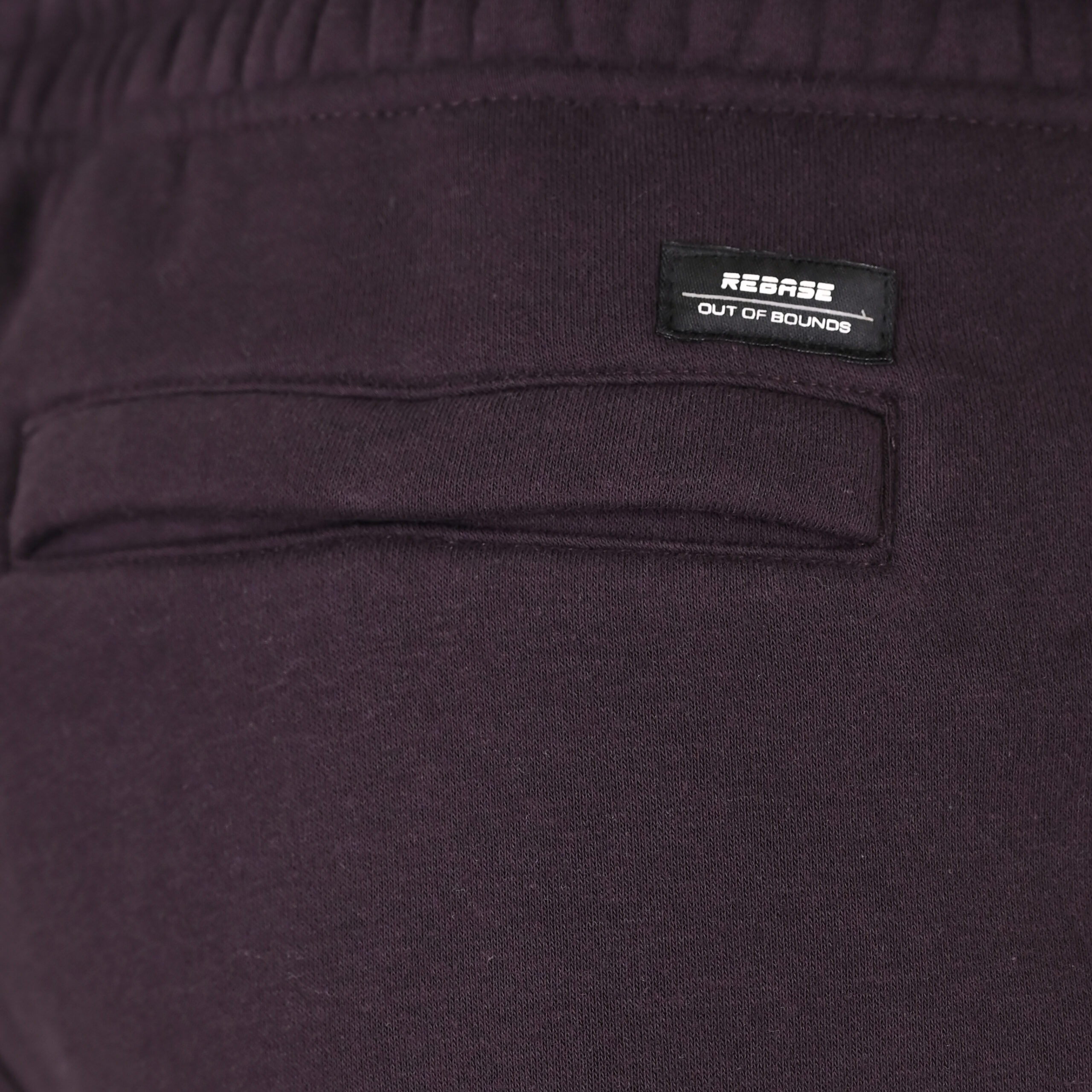 262RPAN-6046 JOGGER PANTS WITH ELASTIC WAISTBAND. HEM. HIGH DENSITY PRINT AND ZIPPERED POCKETS (BRUSHED FLEECE) AUBERGINE - Image 5