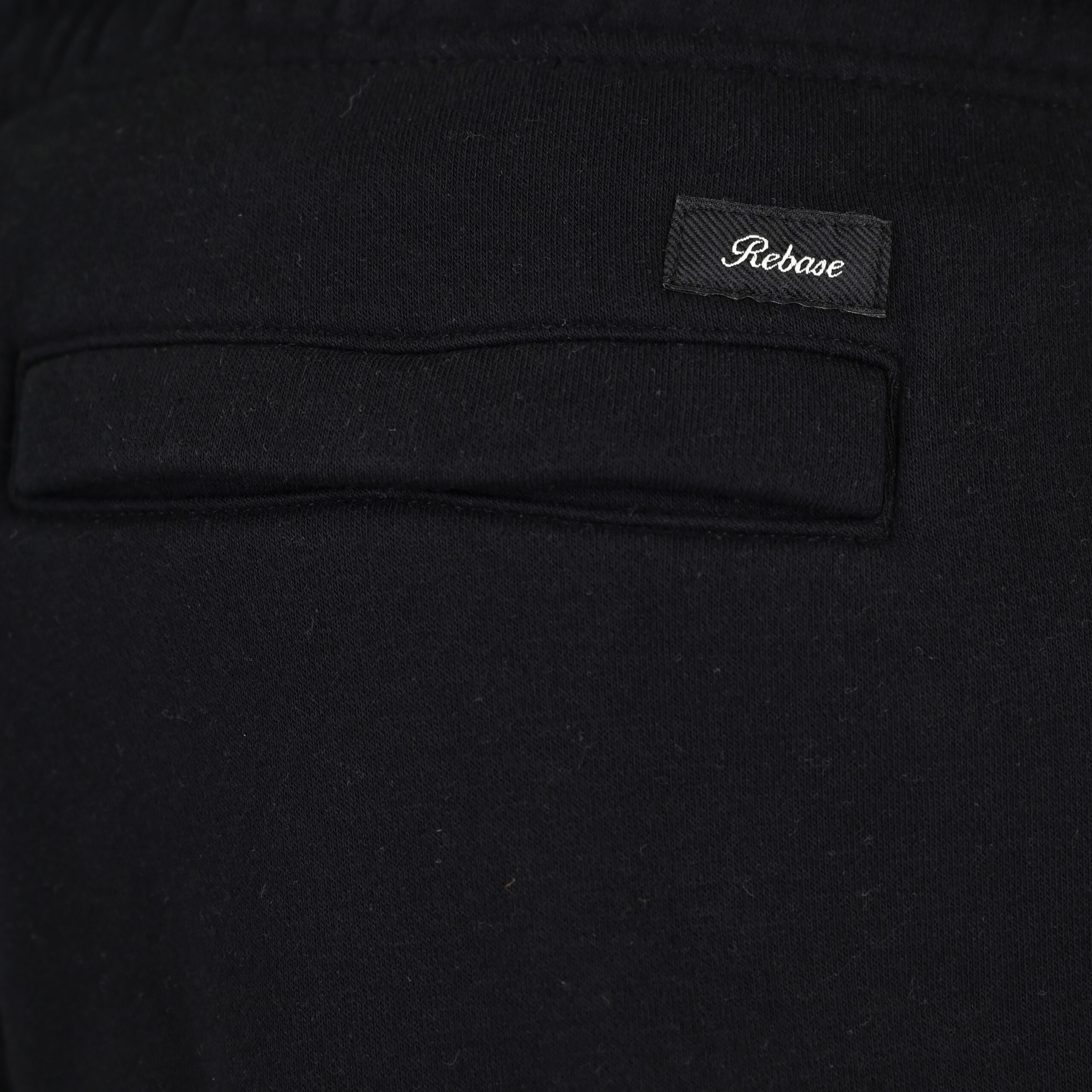 262RPAN-6047 JOGGER PANTS WITH ELASTIC WAISTBAND AND HEM. AND CARGO POCKETS (RELAXED FIT) (BRUSHED FLEECE) BLACK - Image 6