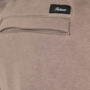 262RPAN-6047 JOGGER PANTS WITH ELASTIC WAISTBAND AND HEM. AND CARGO POCKETS (RELAXED FIT) (BRUSHED FLEECE) TAUPE - Image 5