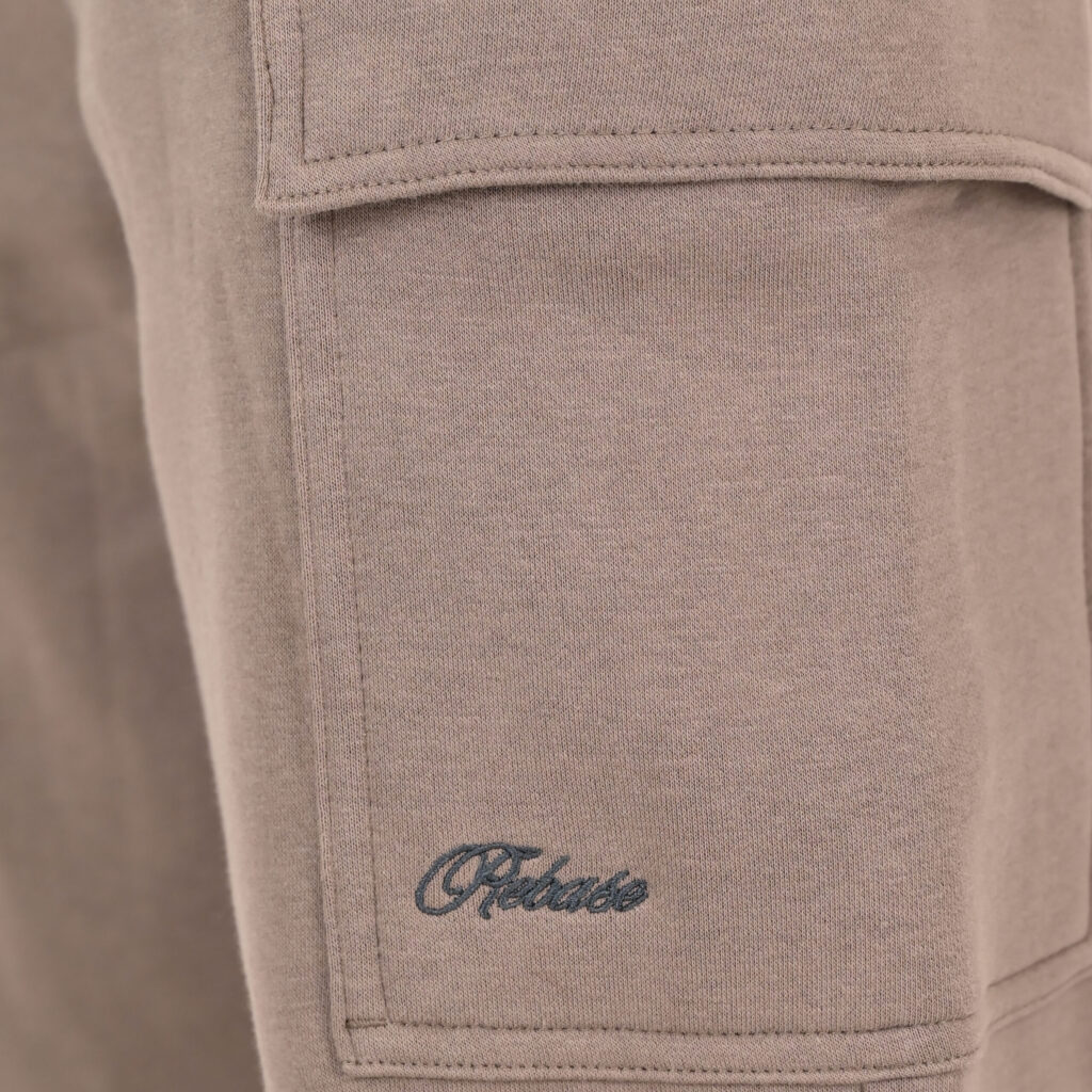 262RPAN-6047 JOGGER PANTS WITH ELASTIC WAISTBAND AND HEM. AND CARGO POCKETS (RELAXED FIT) (BRUSHED FLEECE) TAUPE