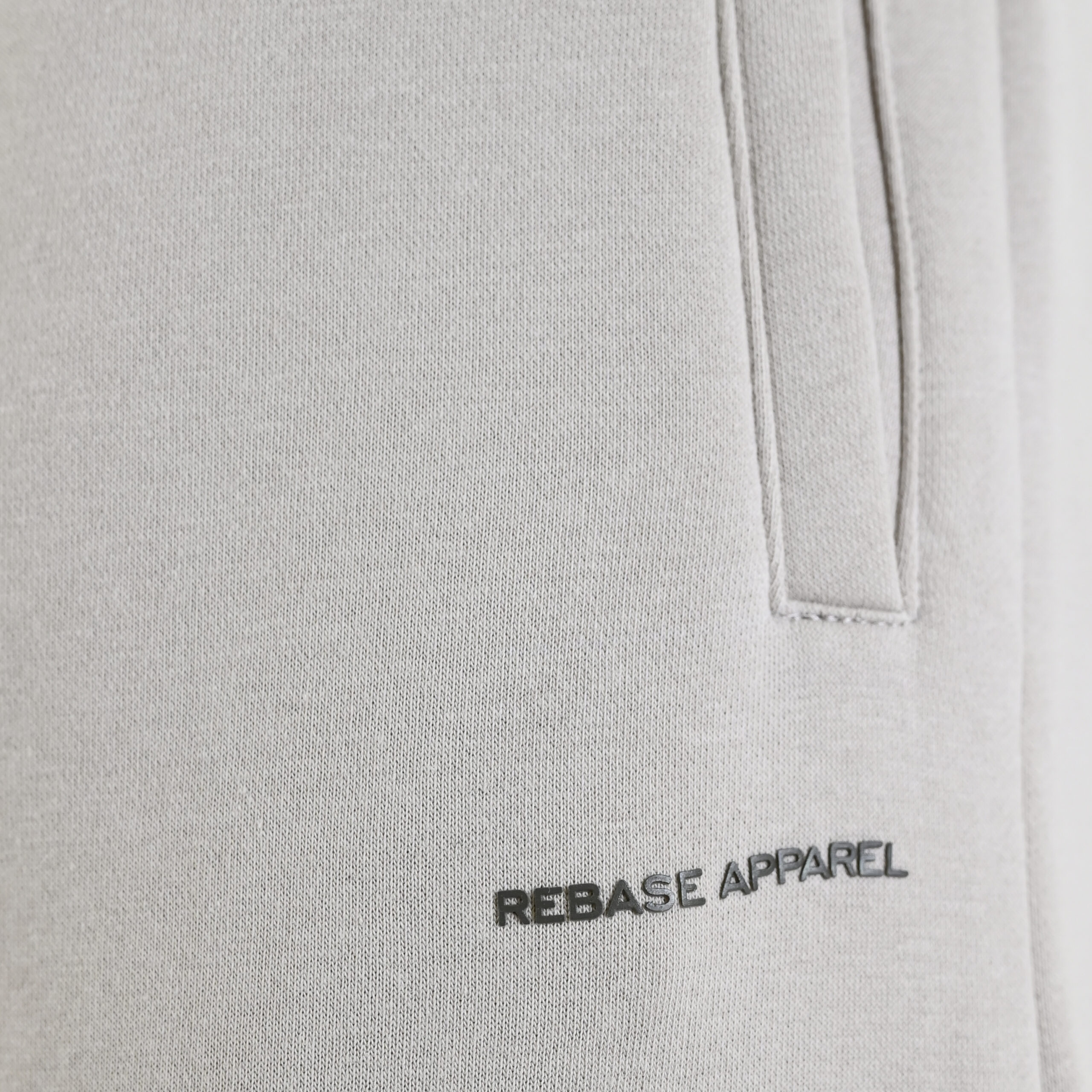 262RPAN-6048 JOGGER PANTS WITH ELASTIC WAISTBAND AND HIGH DENSITY PRINT (RELAXED FIT) (BRUSHED FLEECE) ICE - Image 5