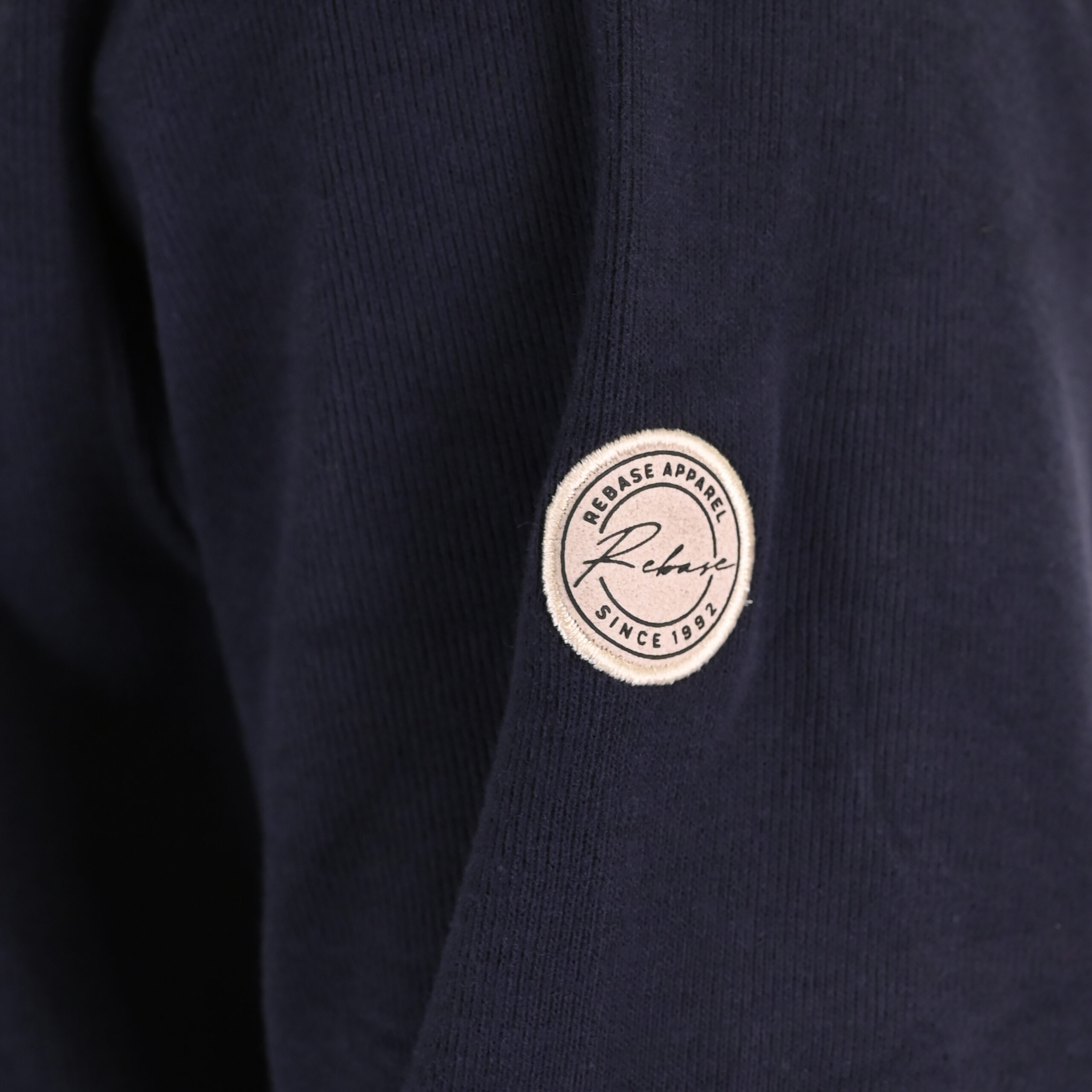 262RSEL-1135 TOP WITH ZIPPER UNDER HALF MAIN PLACKET (SELANIK WITH PEACH FINISH) NAVY - Image 5
