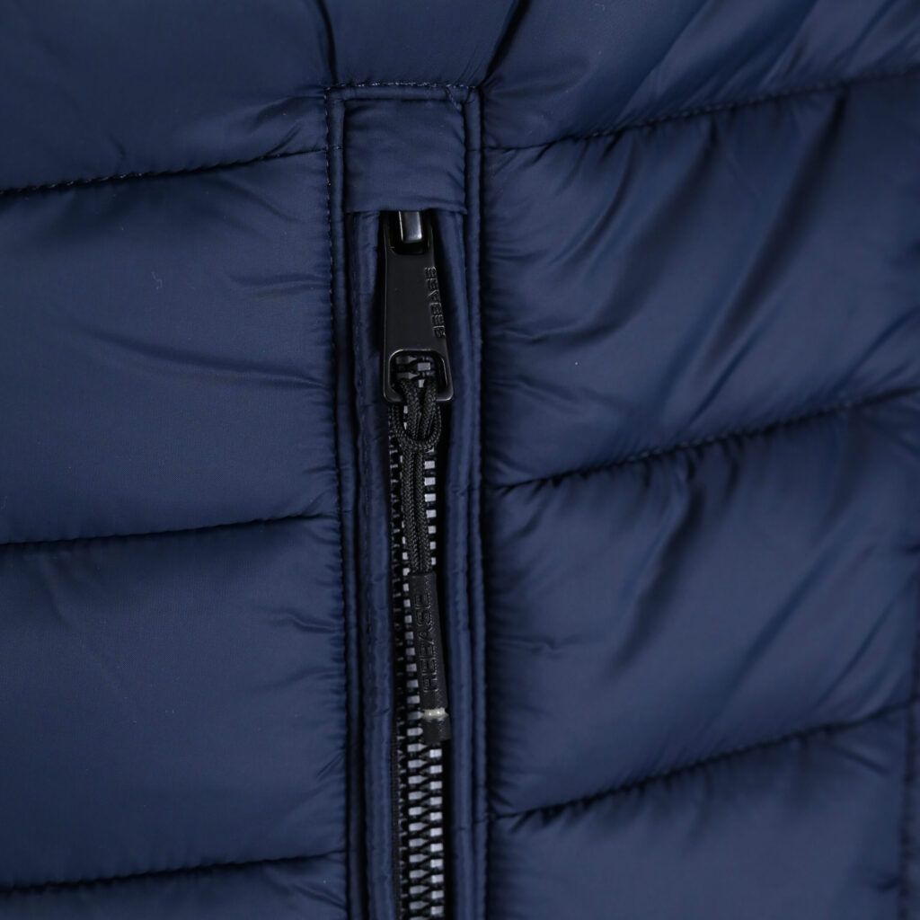 262RSJK-2085 JACKETS SLEEVELESS SPACE BLUE