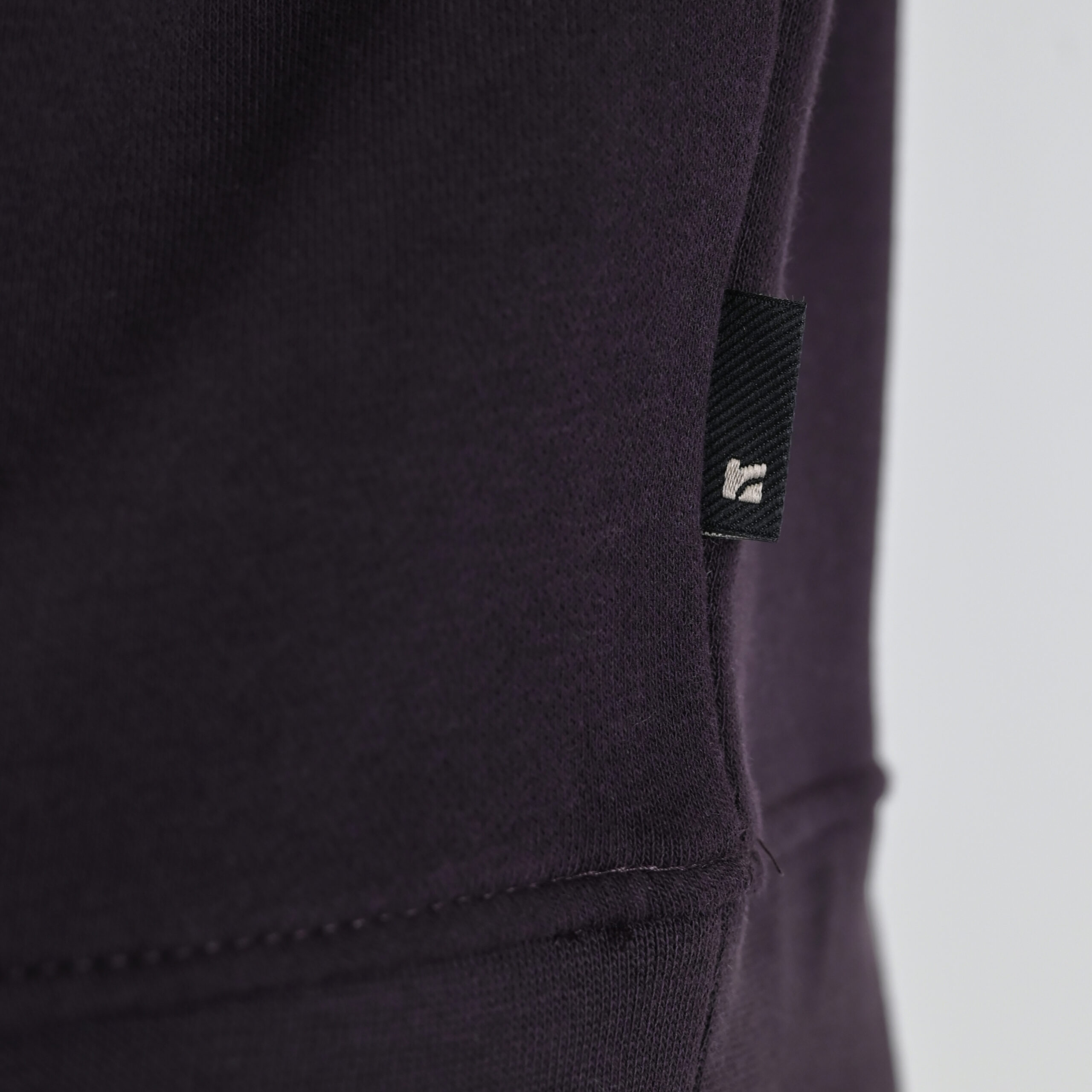 262RTOP-1113 CREWNECK TOP WITH HIGH DENSITY PRINT (BRUSHED FLEECE) AUBERGINE - Image 6