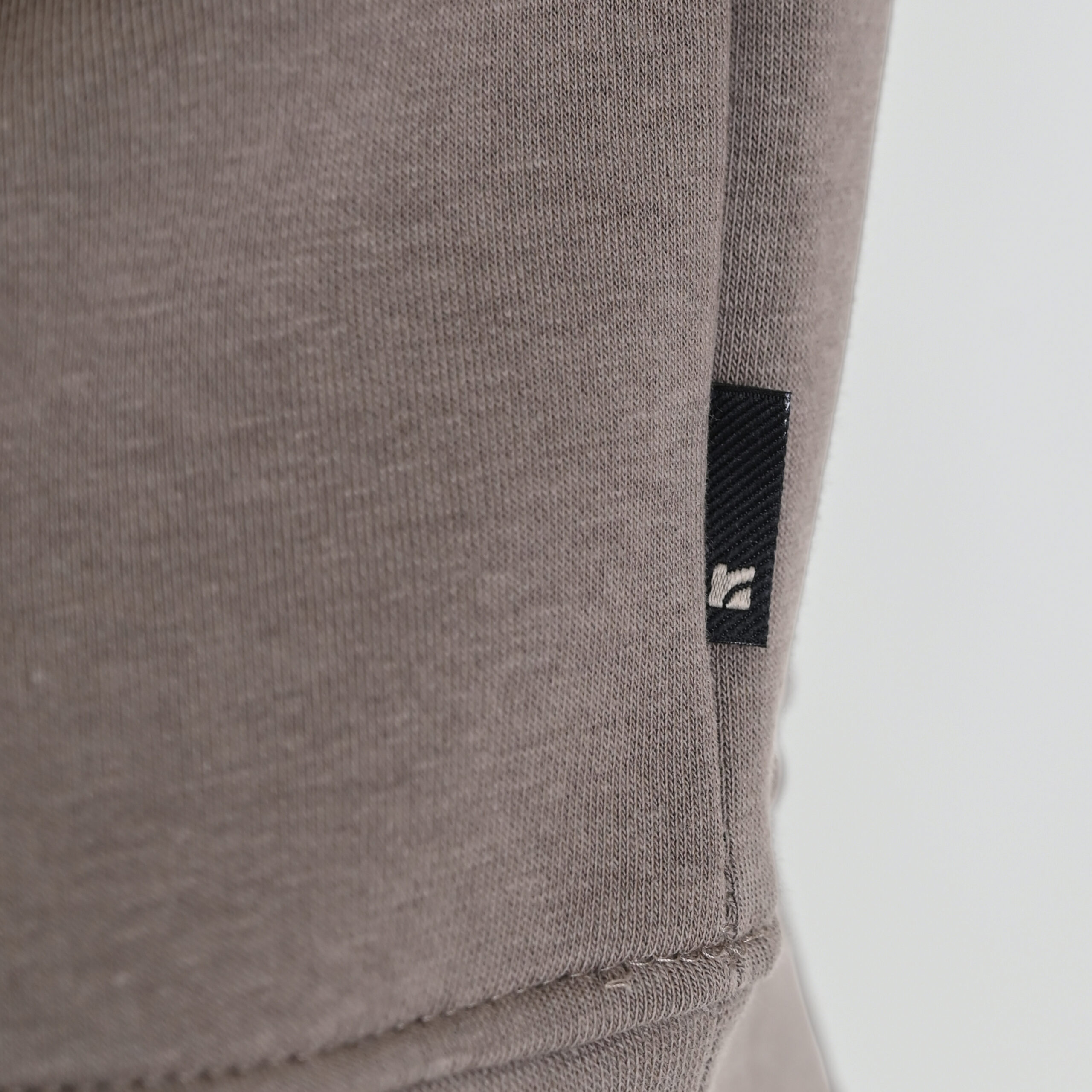 262RTOP-1114 CREWNECK TOP WITH HIGH DENSITY (BRUSHED FLEECE) TAUPE - Image 6