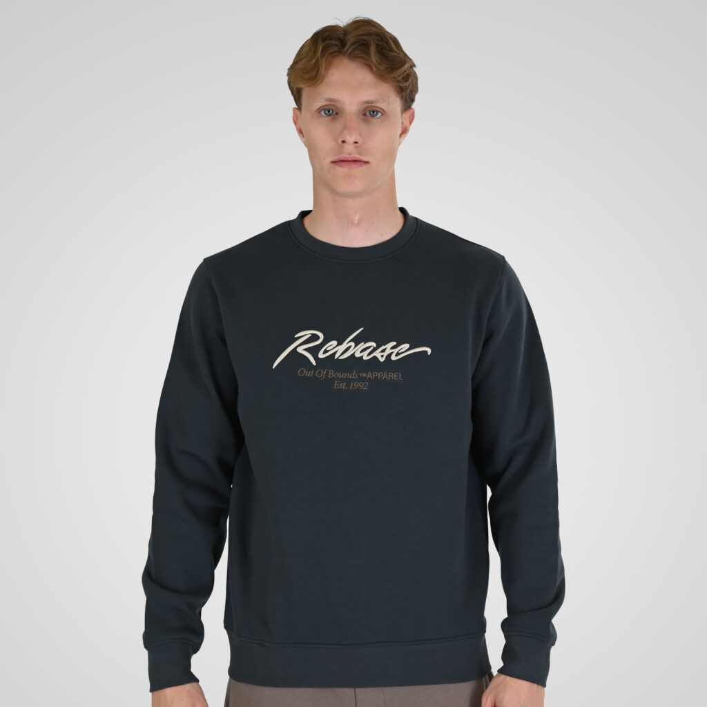 262RTOP-1115 CREWNECK TOP WITH 3D EMBROIDERY AND DENSE EMBROIDERY (BRUSHED FLEECE) ANTHRACITE