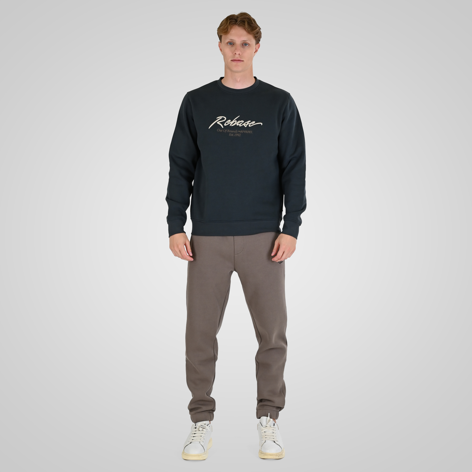 262RTOP-1115 CREWNECK TOP WITH 3D EMBROIDERY AND DENSE EMBROIDERY (BRUSHED FLEECE) ANTHRACITE - Image 2