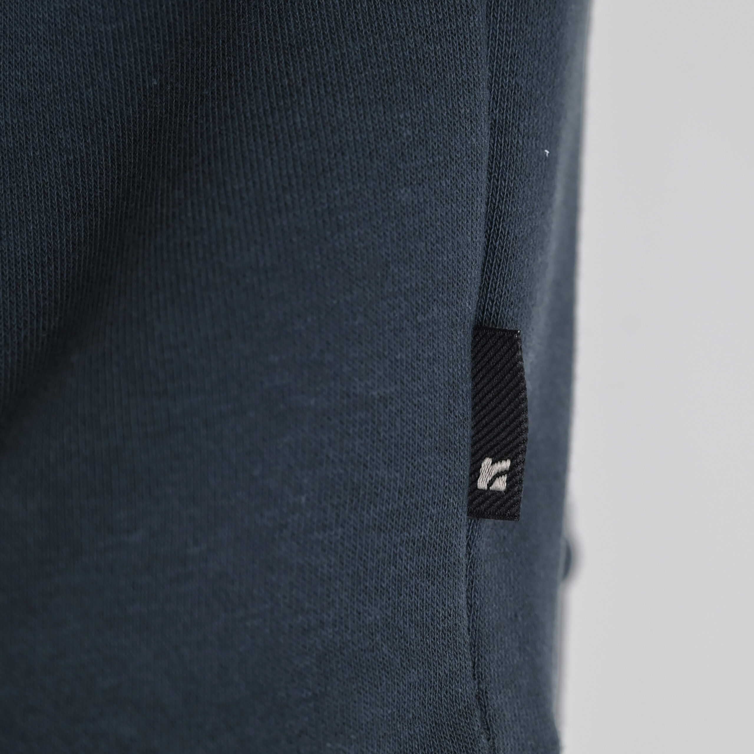 262RTOP-1115 CREWNECK TOP WITH 3D EMBROIDERY AND DENSE EMBROIDERY (BRUSHED FLEECE) ANTHRACITE - Image 6