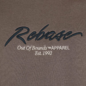 262RTOP-1115 CREWNECK TOP WITH 3D EMBROIDERY AND DENSE EMBROIDERY (BRUSHED FLEECE) TAUPE - Image 5
