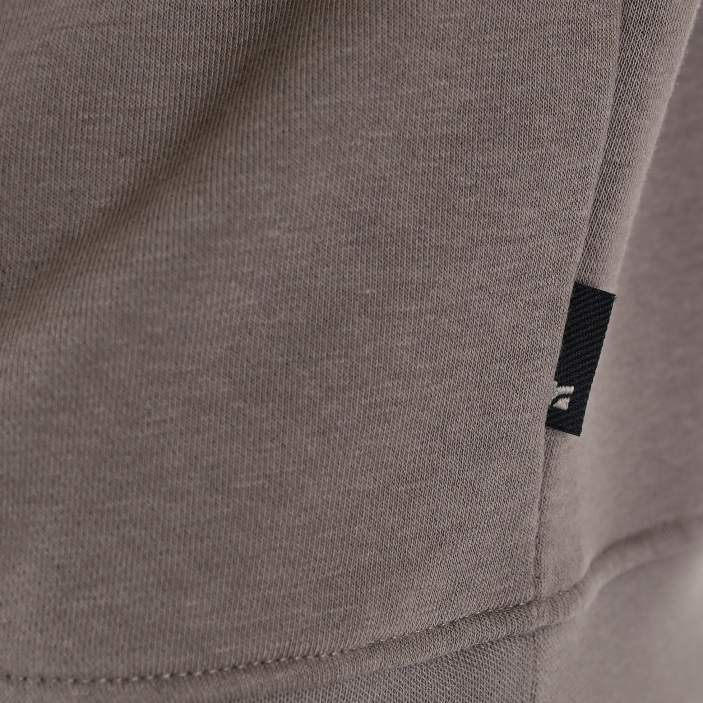 262RTOP-1115 CREWNECK TOP WITH 3D EMBROIDERY AND DENSE EMBROIDERY (BRUSHED FLEECE) TAUPE - Image 6