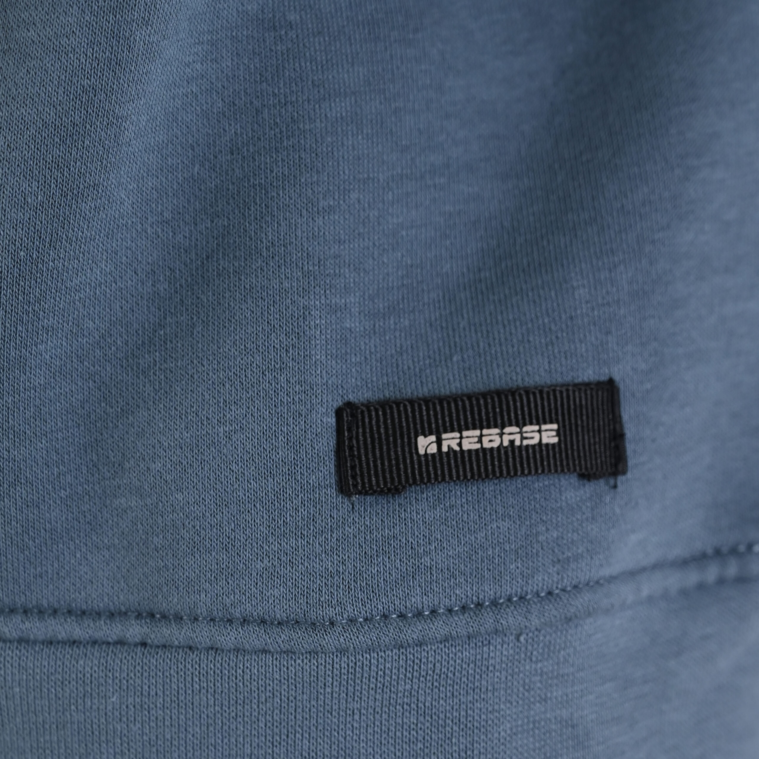 262RTOP-1116 CREWNECK TOP WITH TWO COLORED LAYER HIGH DENSITY PRINT (BRUSHED FLEECE) STONE BLUE - Image 5