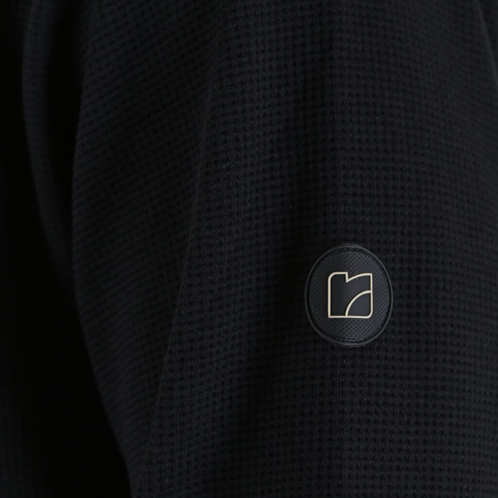 262RTOP-1121 CREWNECK TOP IN SPECIAL FABRIC (WAFFLE) BLACK