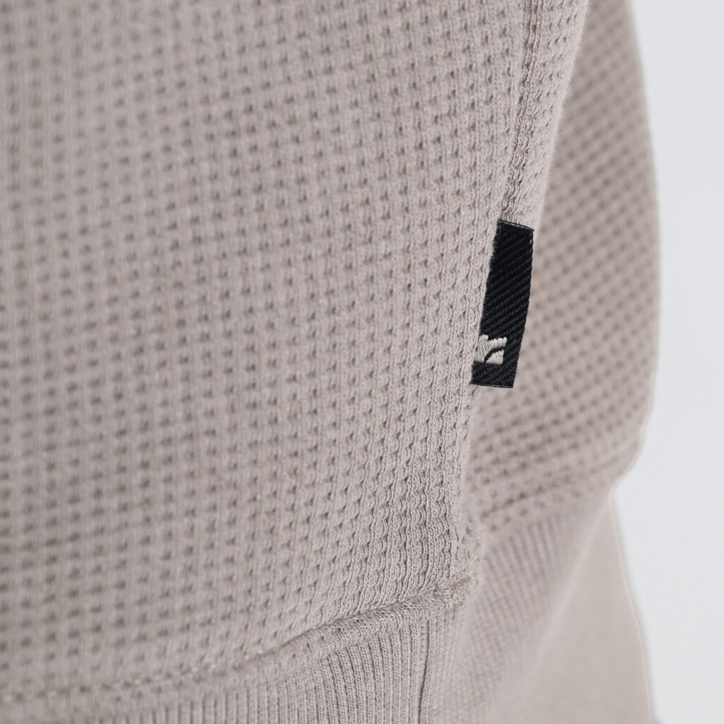 262RTOP-1121 CREWNECK TOP IN SPECIAL FABRIC (WAFFLE) LT TAUPE