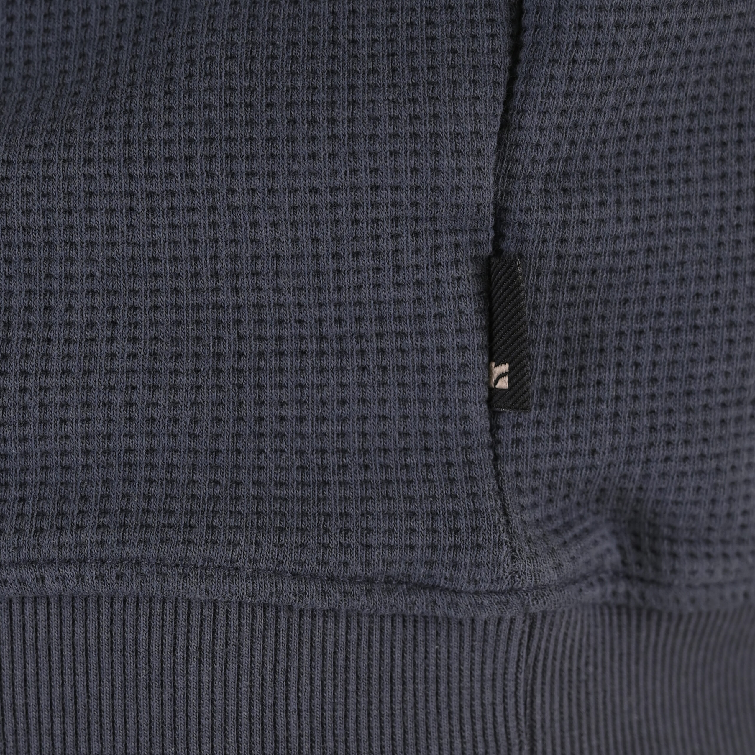 262RTOP-1121 CREWNECK TOP IN SPECIAL FABRIC (WAFFLE) STEEL BLUE - Image 6