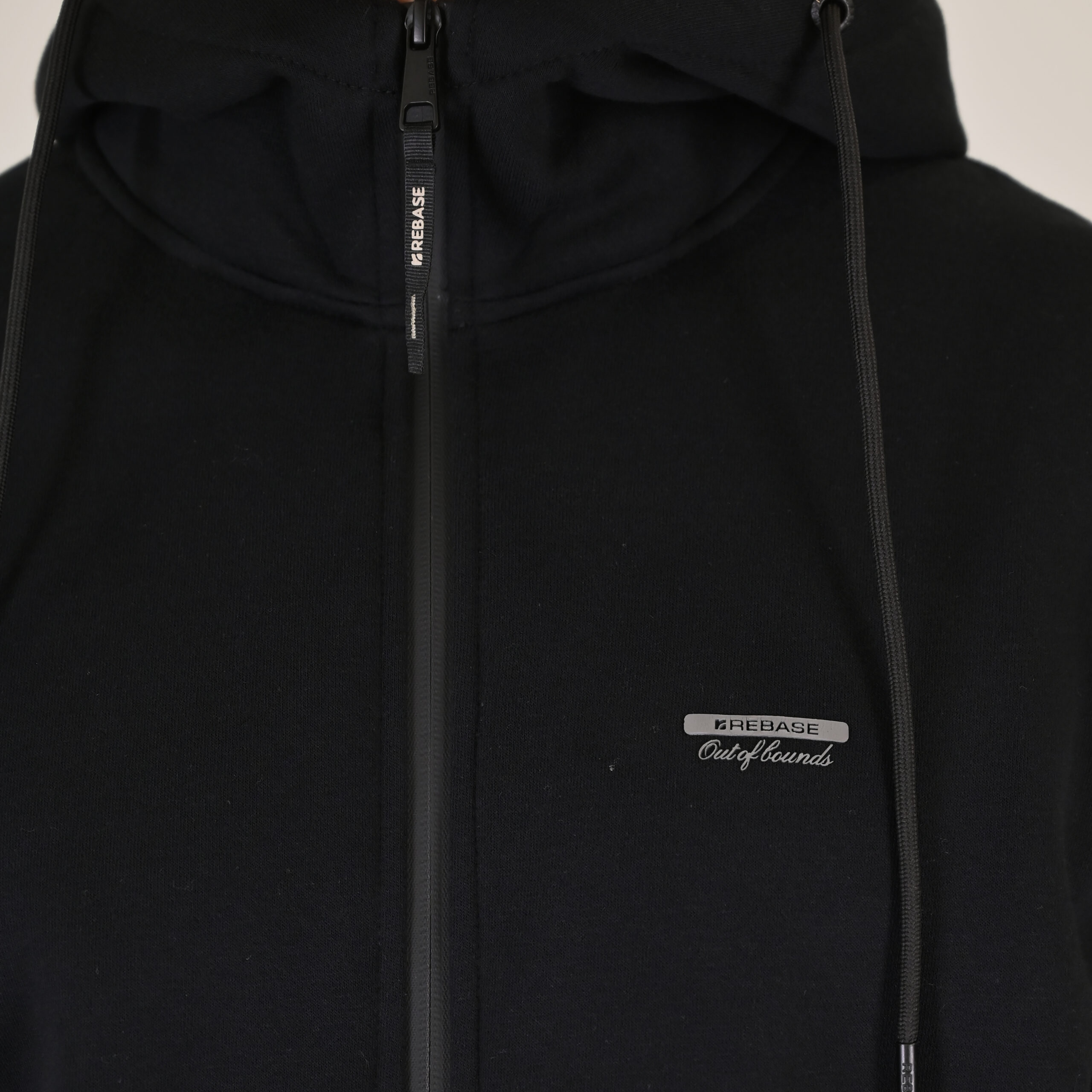 262RTOP-1124 HOODIE FULL-ZIP WITH HIGH DENSITY PRINT AND ZIPPER POCKETS (BRUSHED FLEECE) BLACK - Image 5