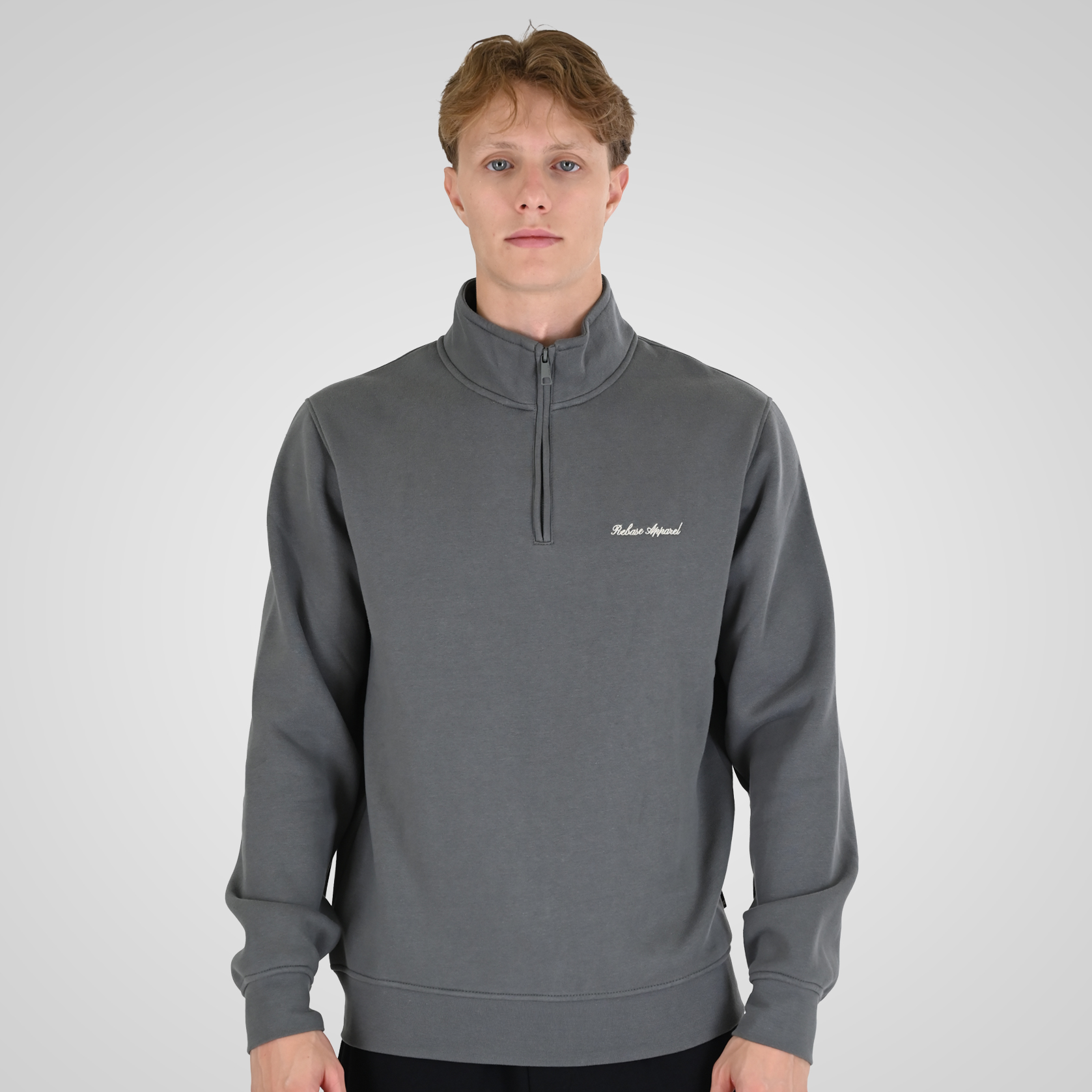 262RTOP-1128 HALF-ZIP WITH STAND-UP COLLAR AND EMBROIDERY (BRUSHED FLEECE) CLOUDY GREY - Image 1