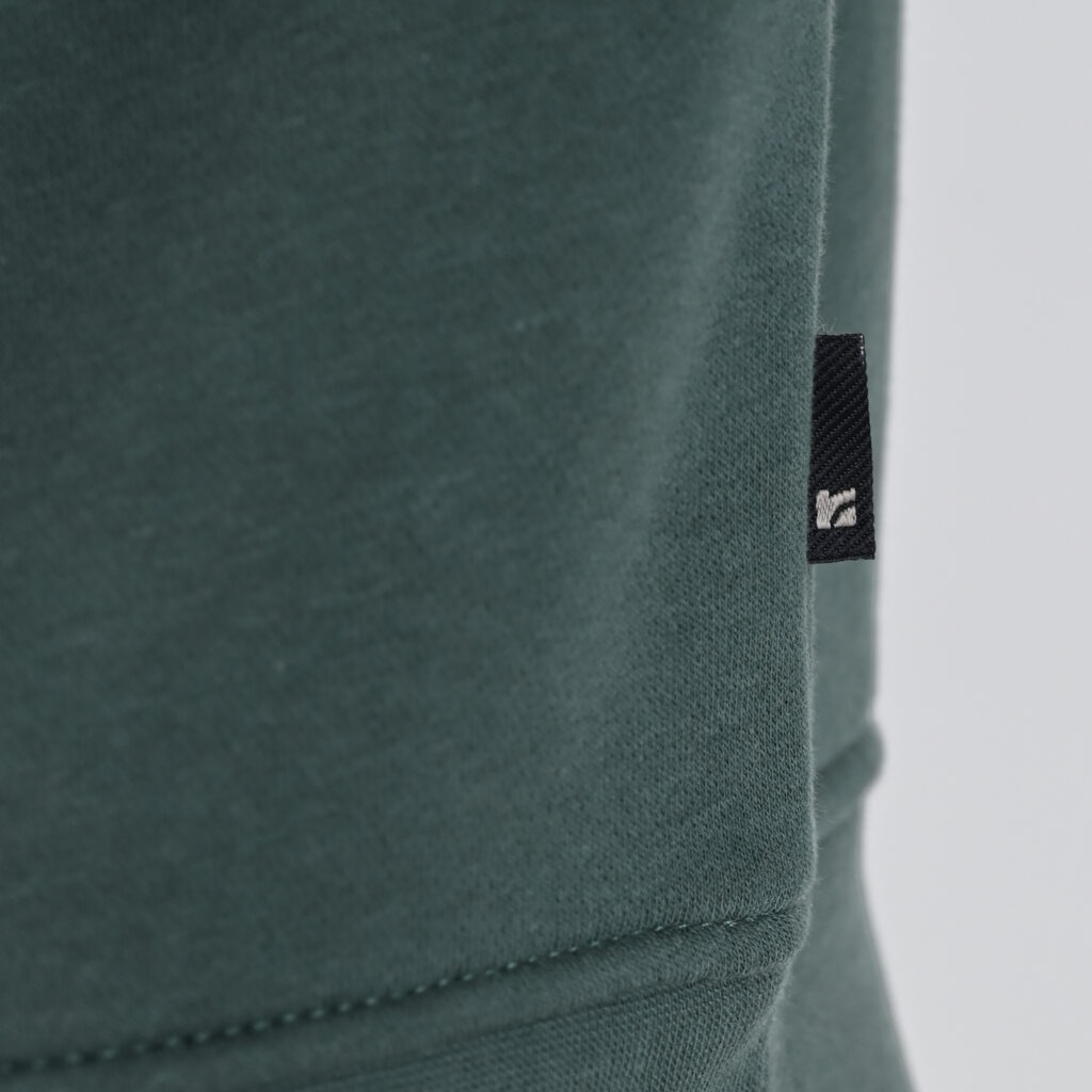 262RTOP-1128 HALF-ZIP WITH STAND-UP COLLAR AND EMBROIDERY (BRUSHED FLEECE) MOSS GREEN