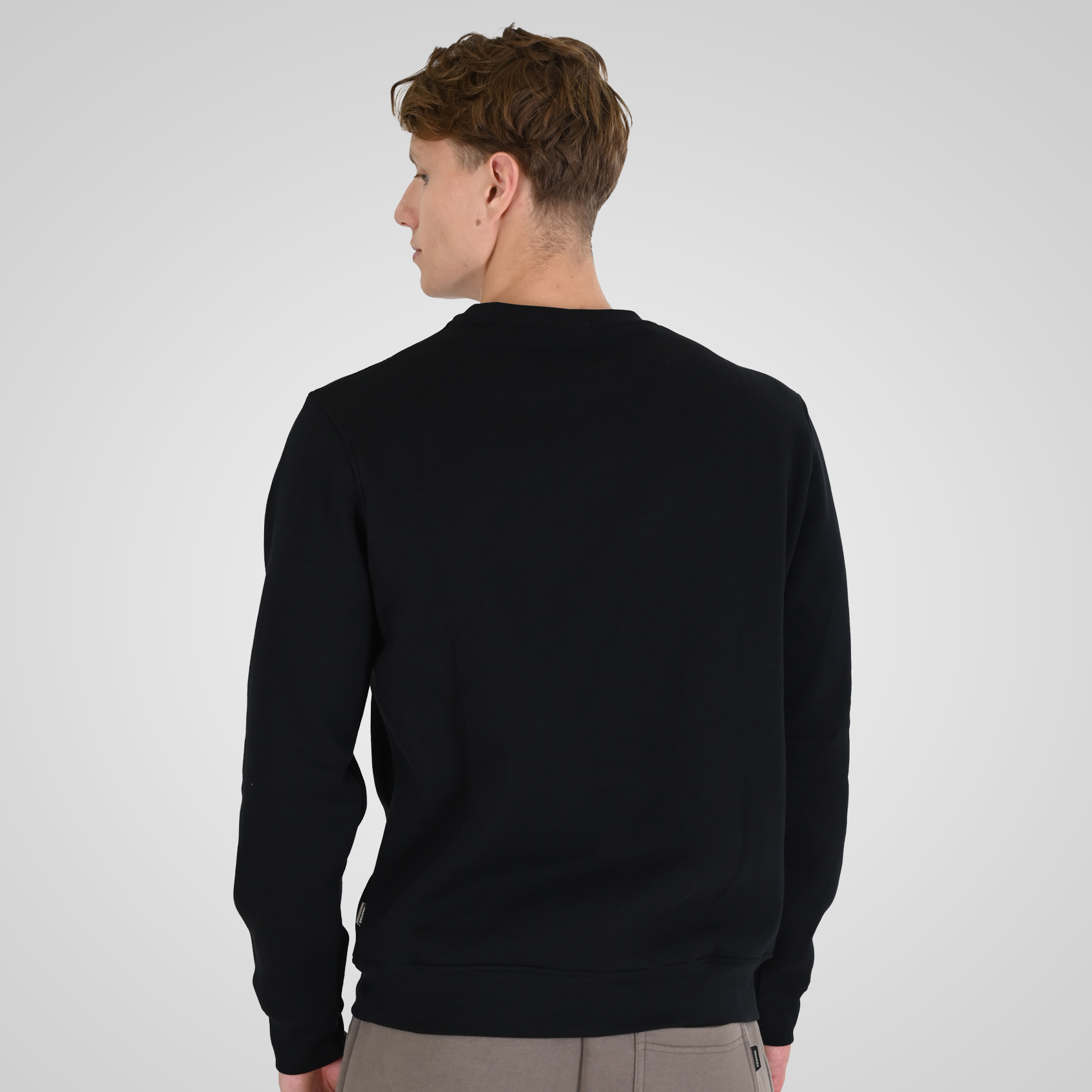 262RTOP-1173 CREWNECK TOP WITH ENGRAVED PRINT (BRUSHED FLEECE) BLACK - Image 4