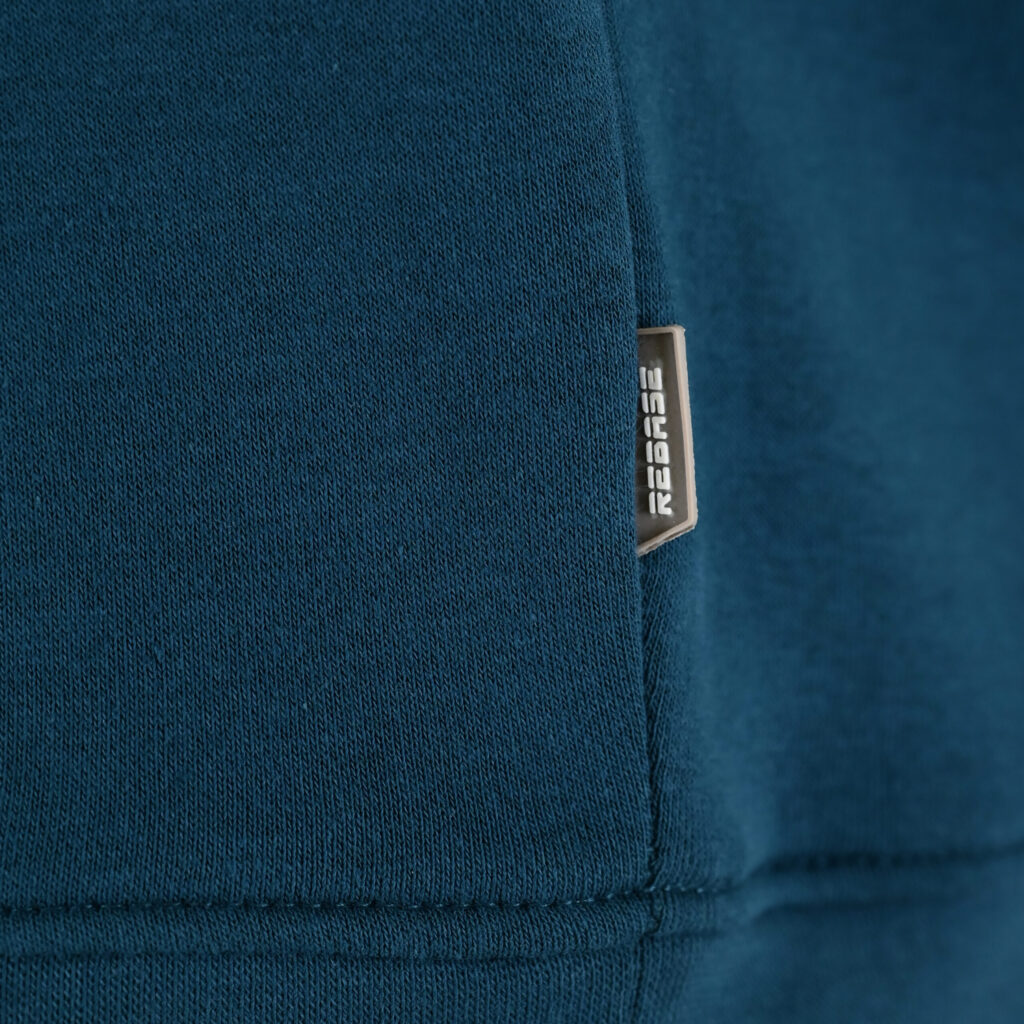 262RTOP-1173 CREWNECK TOP WITH ENGRAVED PRINT (BRUSHED FLEECE) DEEP TEAL