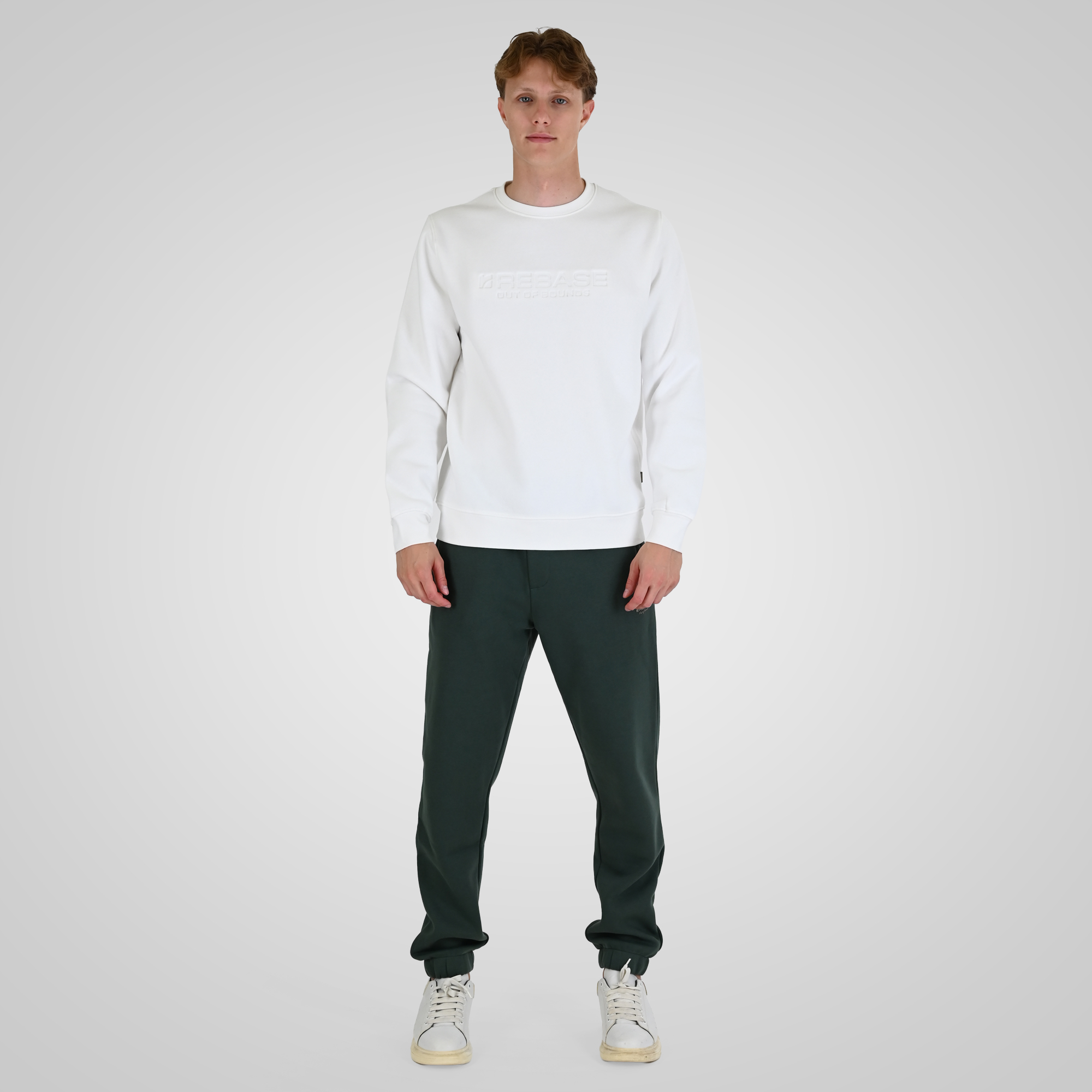 262RTOP-1173 CREWNECK TOP WITH ENGRAVED PRINT (BRUSHED FLEECE) OFF WHITE - Image 2