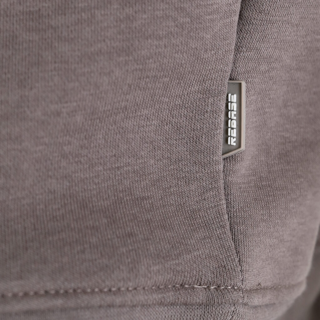 262RTOP-1173 CREWNECK TOP WITH ENGRAVED PRINT (BRUSHED FLEECE) TAUPE