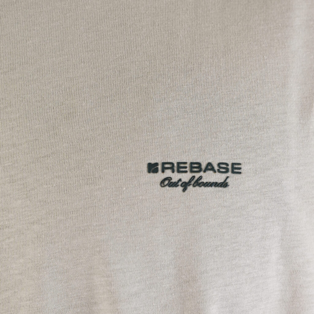 262RTS-9160 T-SHIRTS LONGSLEEVE WITH HIGH DENSITY PRINT LT ASH