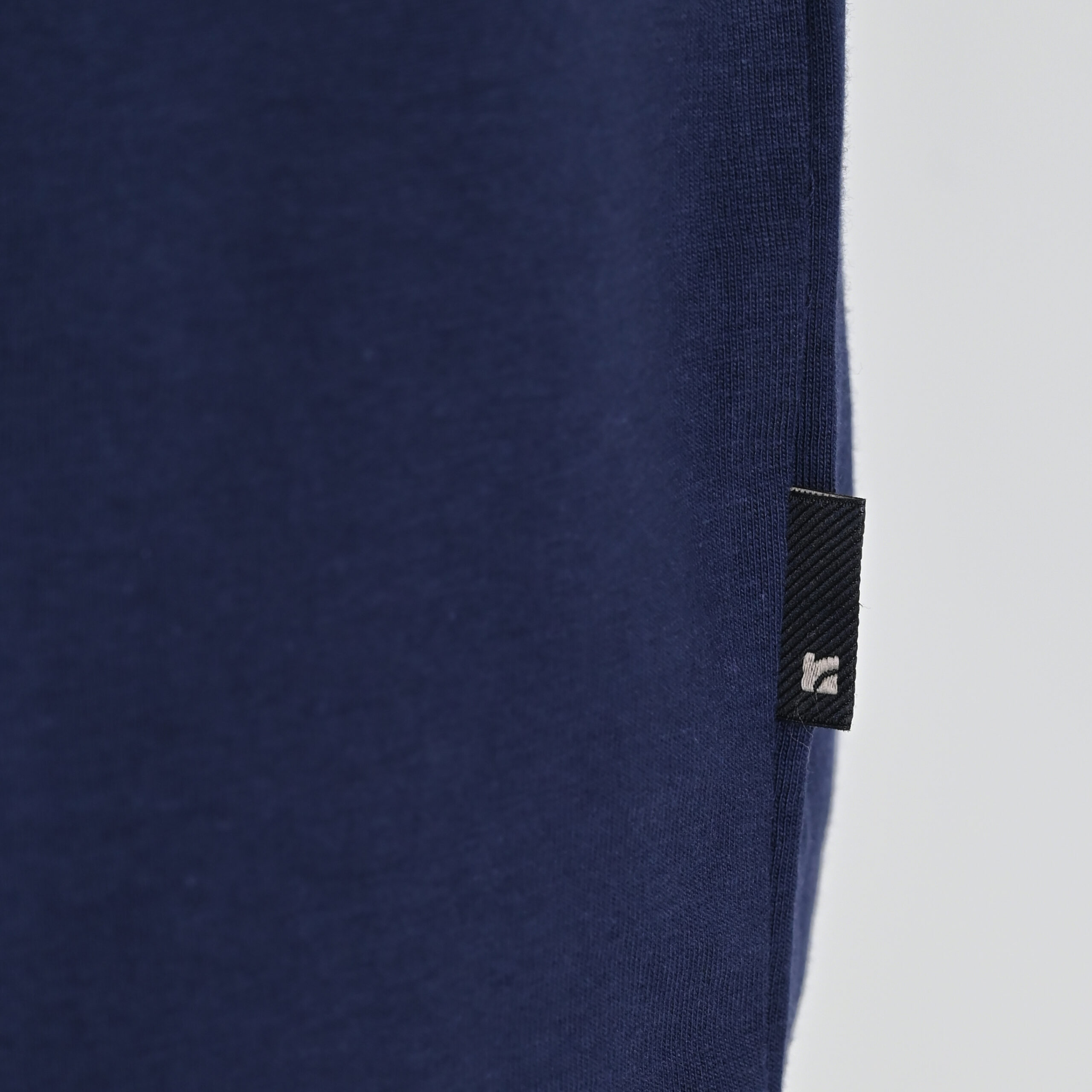 262RTS-9161 T-SHIRTS LONGSLEEVE WITH HIGH DENSITY PRINT NAVY - Image 6