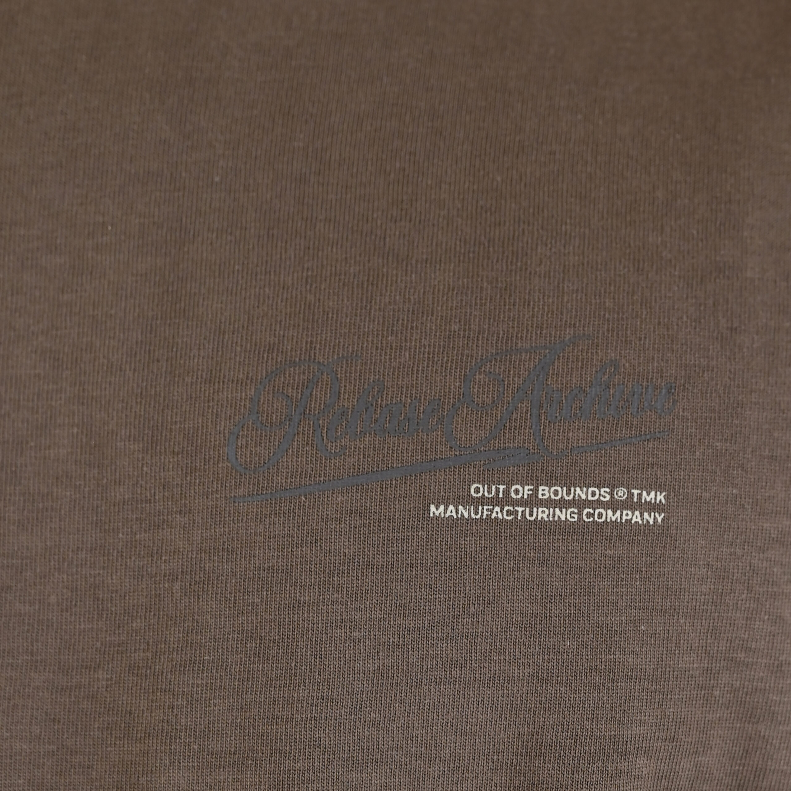 262RTS-9163 T-SHIRTS LONGSLEEVE FRONT - BACK PRINTED WITH DOUBLE PRESSED PRINT AND RIB ON CUFFS (HEAVY JERSEY) (RELAXED FIT) TAUPE - Image 5