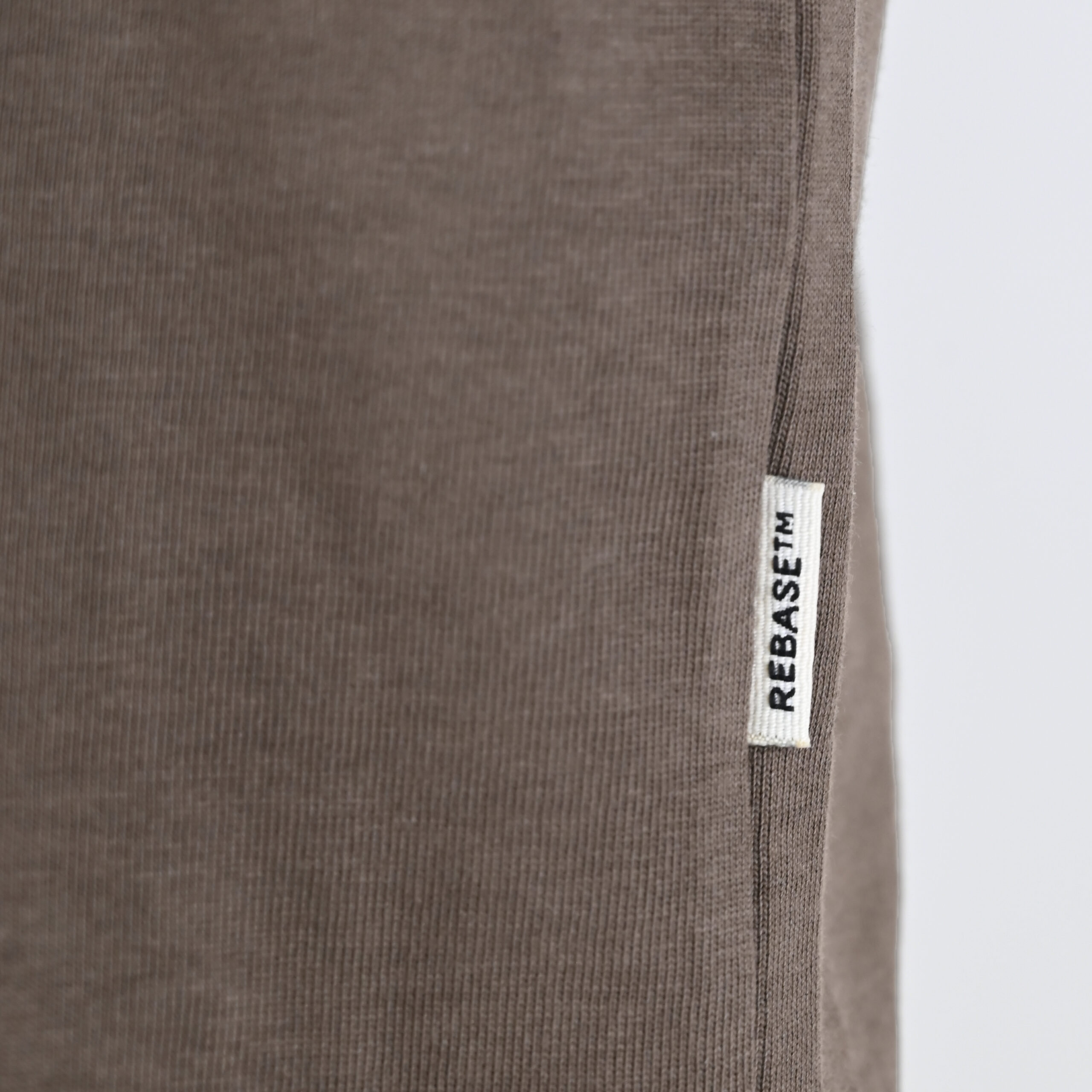 262RTS-9163 T-SHIRTS LONGSLEEVE FRONT - BACK PRINTED WITH DOUBLE PRESSED PRINT AND RIB ON CUFFS (HEAVY JERSEY) (RELAXED FIT) TAUPE - Image 6
