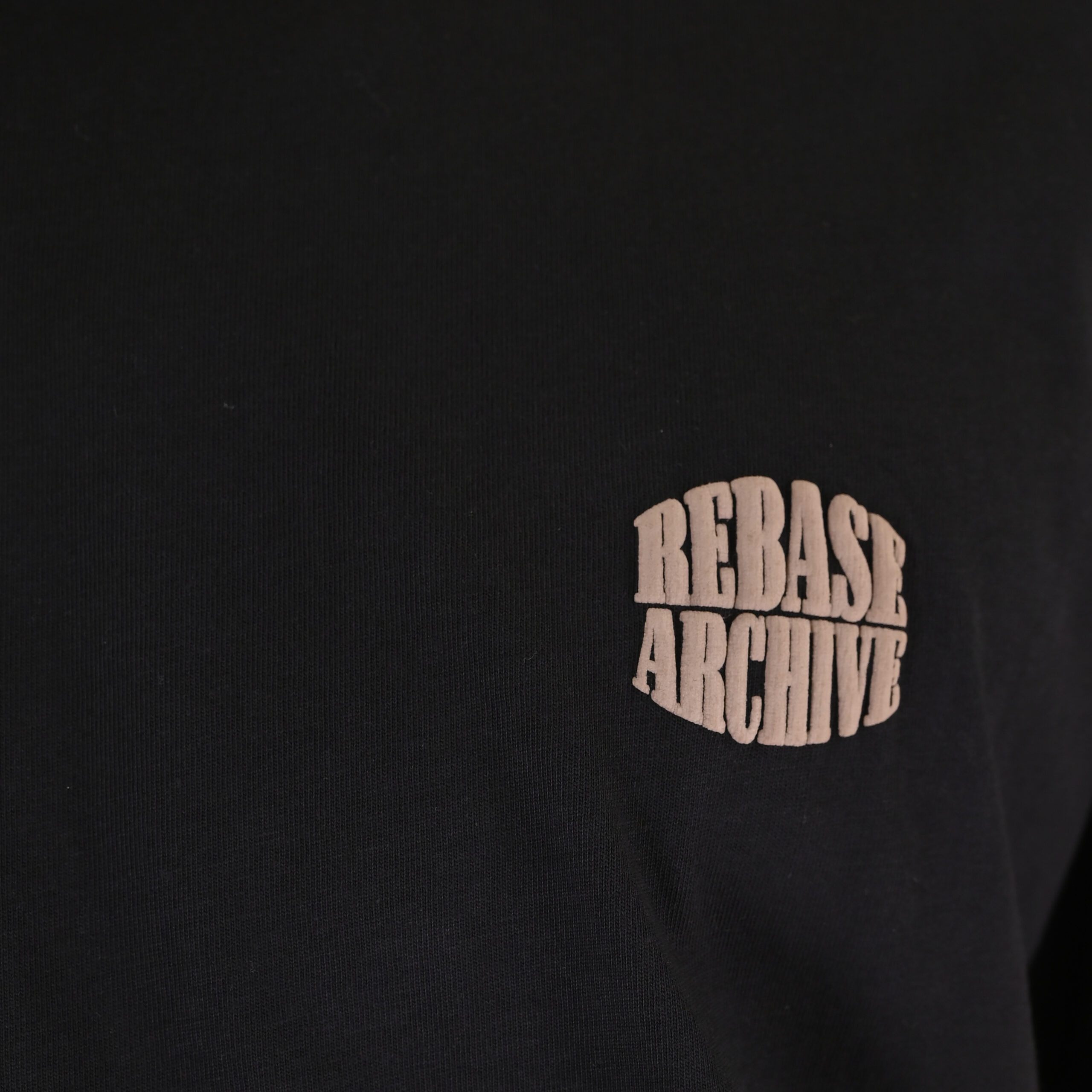 262RTS-9164 T-SHIRTS WITH PUFF PRINT (HEAVY JERSEY) (RELAXED FIT) BLACK - Image 5