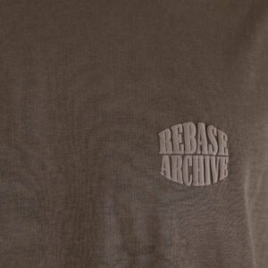 262RTS-9164 T-SHIRTS WITH PUFF PRINT (HEAVY JERSEY) (RELAXED FIT) TAUPE - Image 5